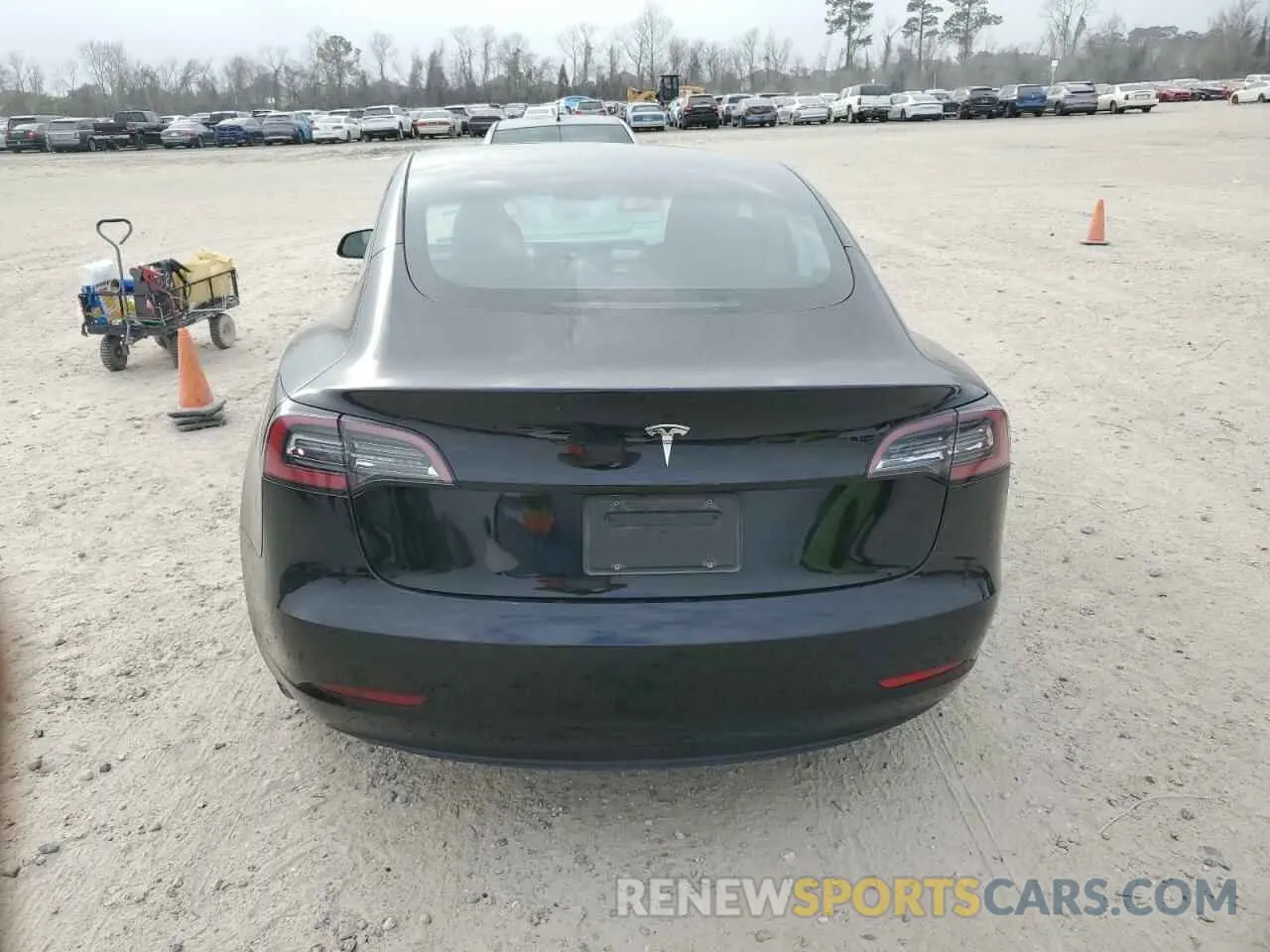 6 Фотография поврежденного автомобиля 5YJ3E1EA2PF500419 TESLA MODEL 3 2023