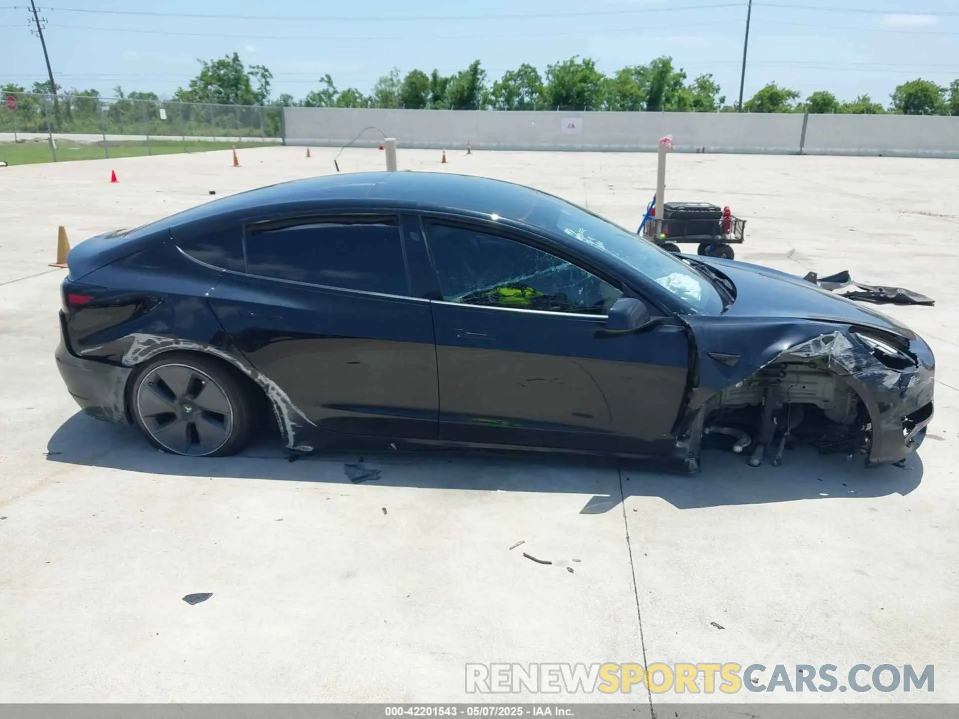 12 Фотография поврежденного автомобиля 5YJ3E1EA2PF501375 TESLA MODEL 3 2023