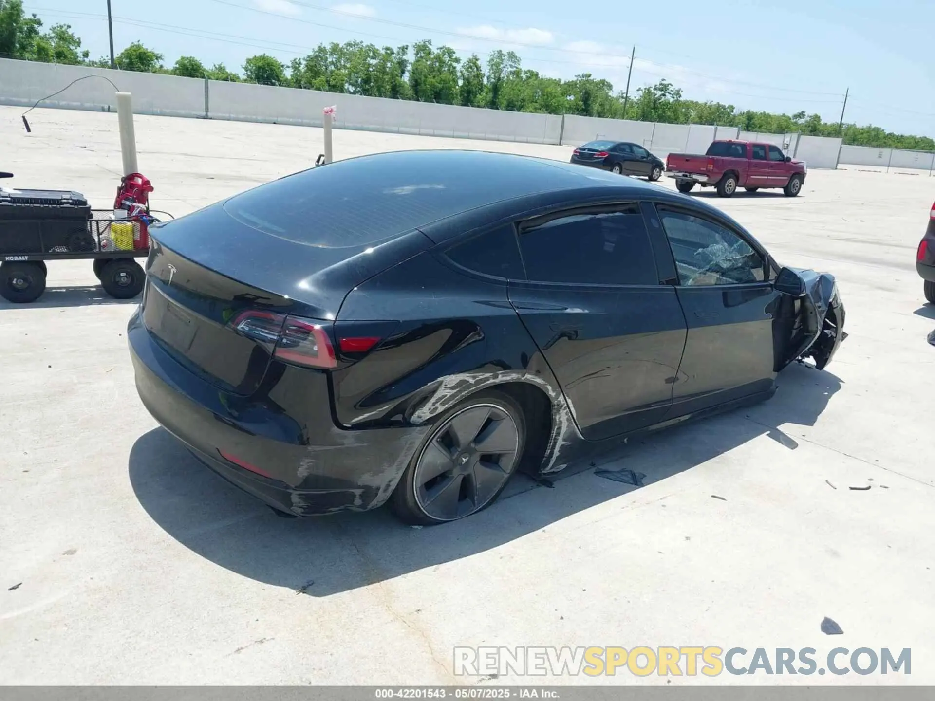4 Фотография поврежденного автомобиля 5YJ3E1EA2PF501375 TESLA MODEL 3 2023