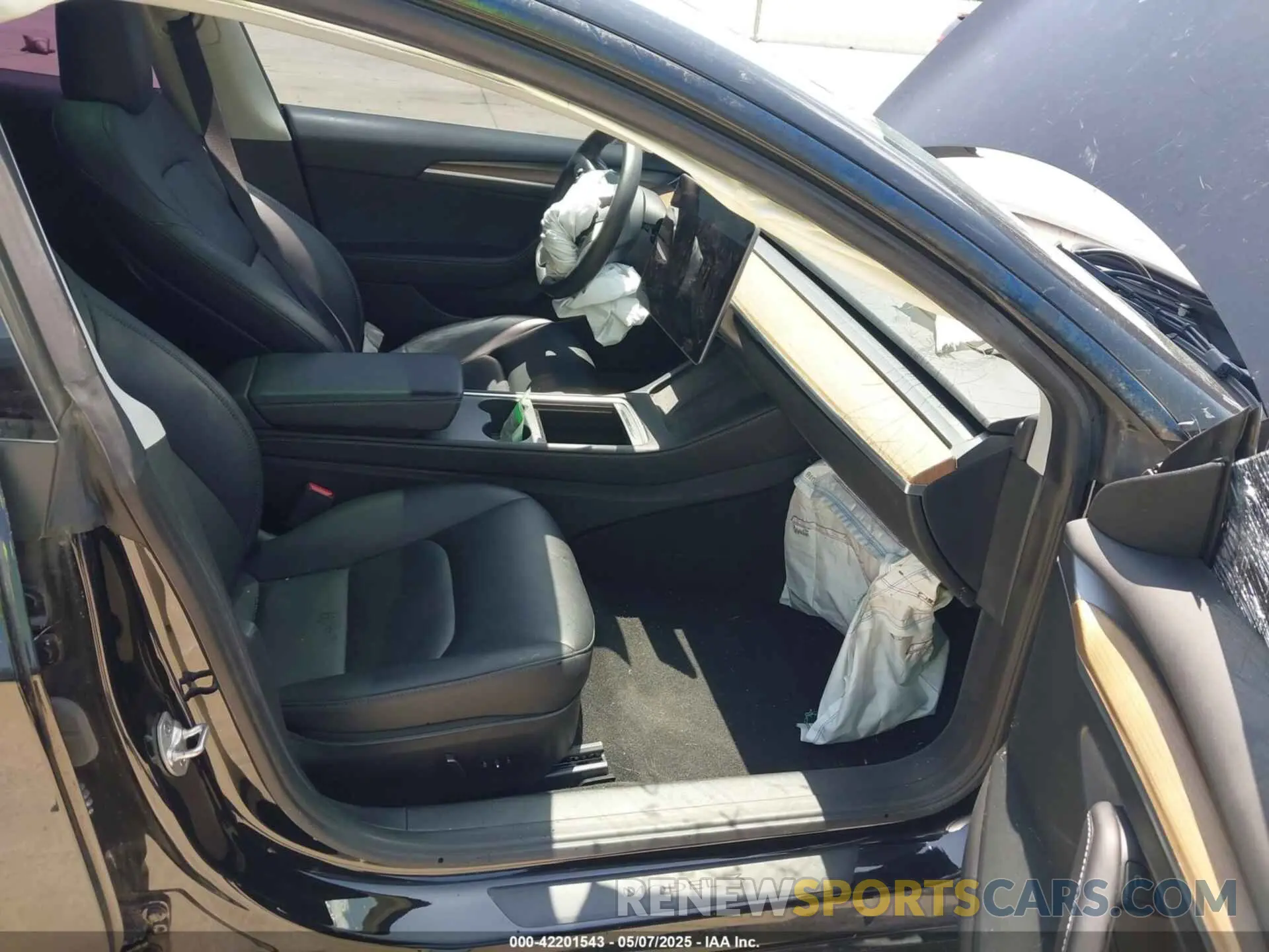 5 Фотография поврежденного автомобиля 5YJ3E1EA2PF501375 TESLA MODEL 3 2023