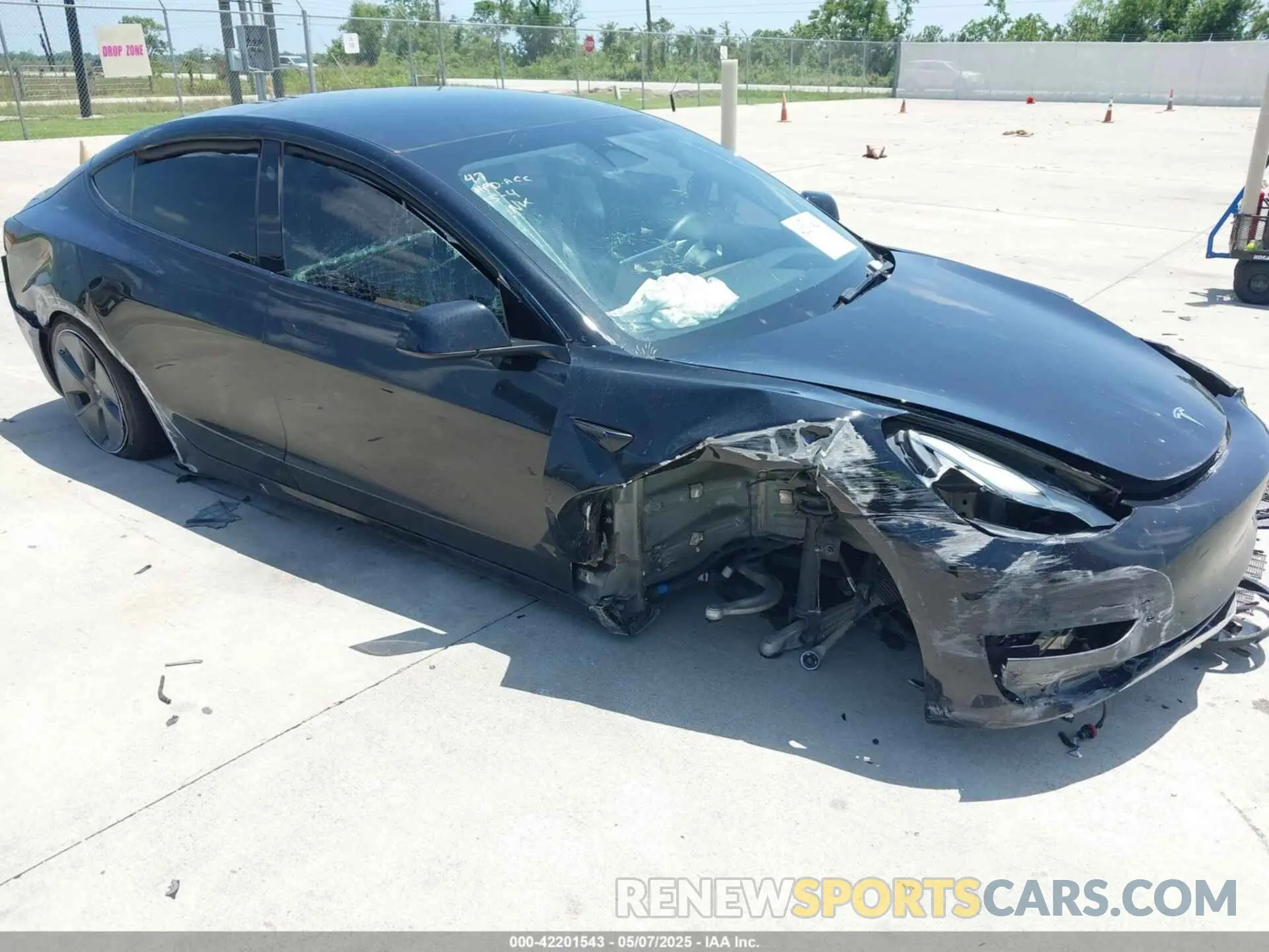 6 Фотография поврежденного автомобиля 5YJ3E1EA2PF501375 TESLA MODEL 3 2023