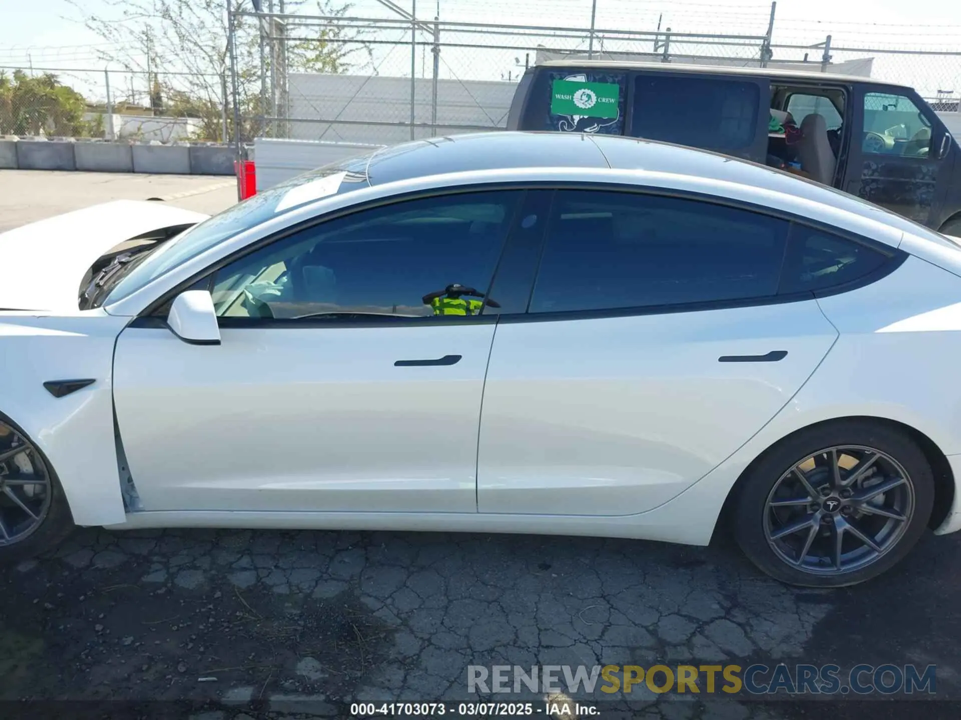 14 Фотография поврежденного автомобиля 5YJ3E1EA2PF514871 TESLA MODEL 3 2023