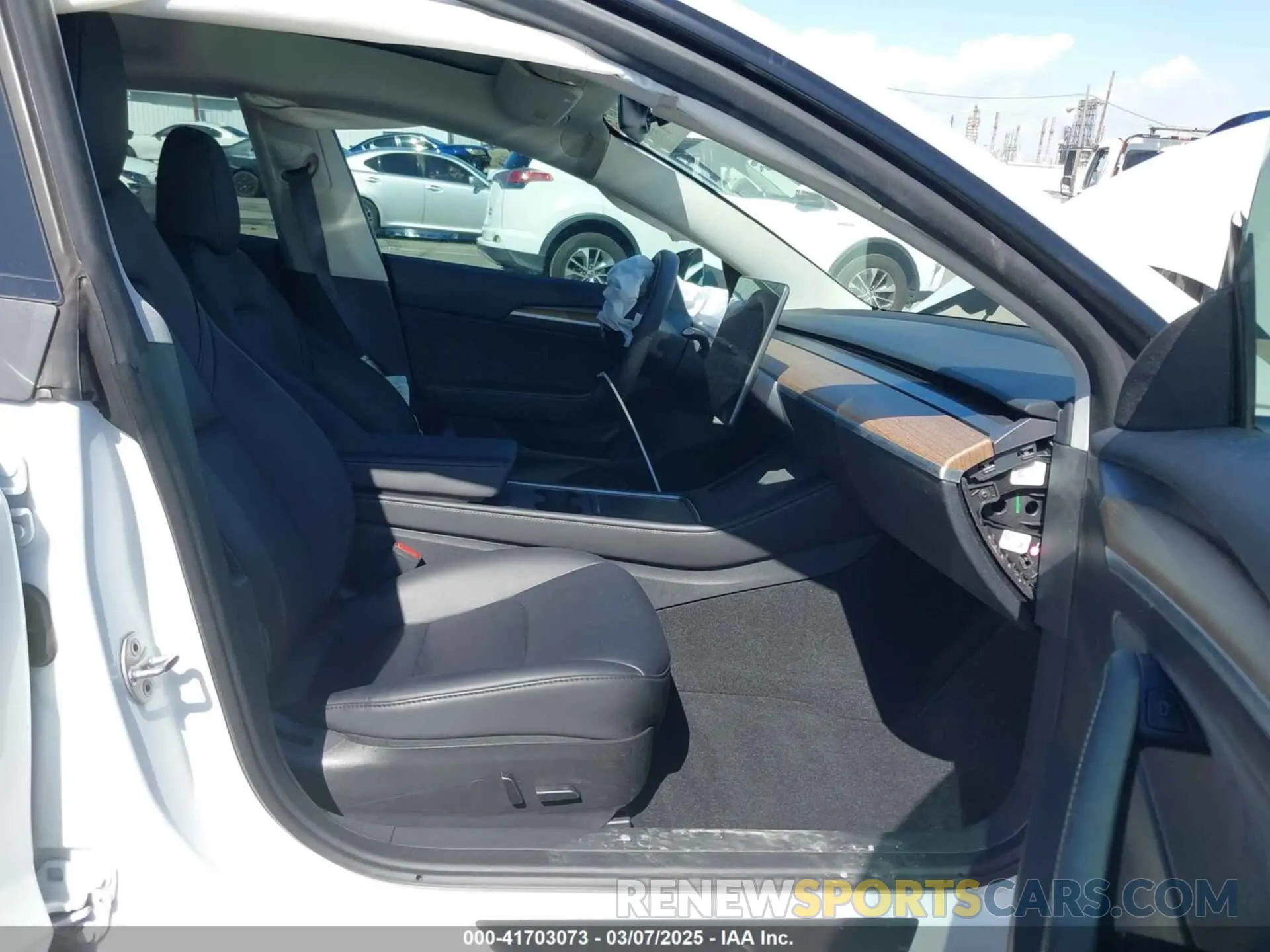 5 Фотография поврежденного автомобиля 5YJ3E1EA2PF514871 TESLA MODEL 3 2023