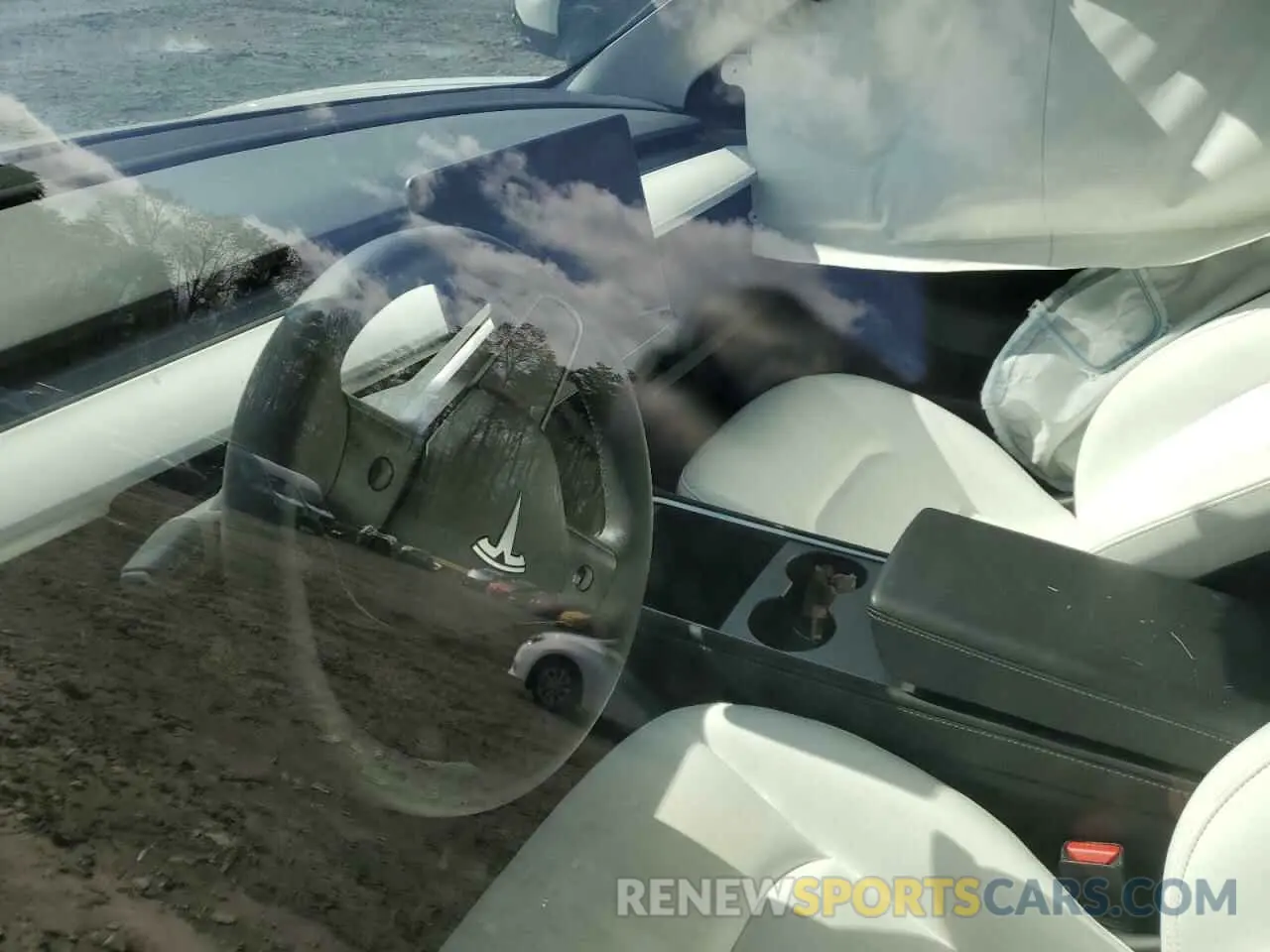 9 Photograph of a damaged car 5YJ3E1EA2PF541830 TESLA MODEL 3 2023