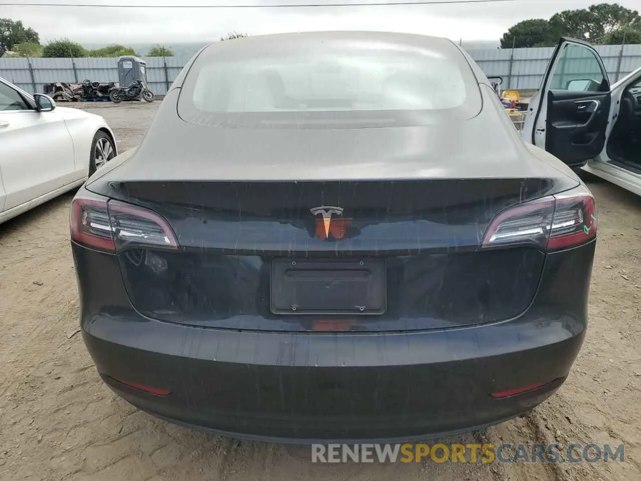 6 Photograph of a damaged car 5YJ3E1EA2PF547160 TESLA MODEL 3 2023