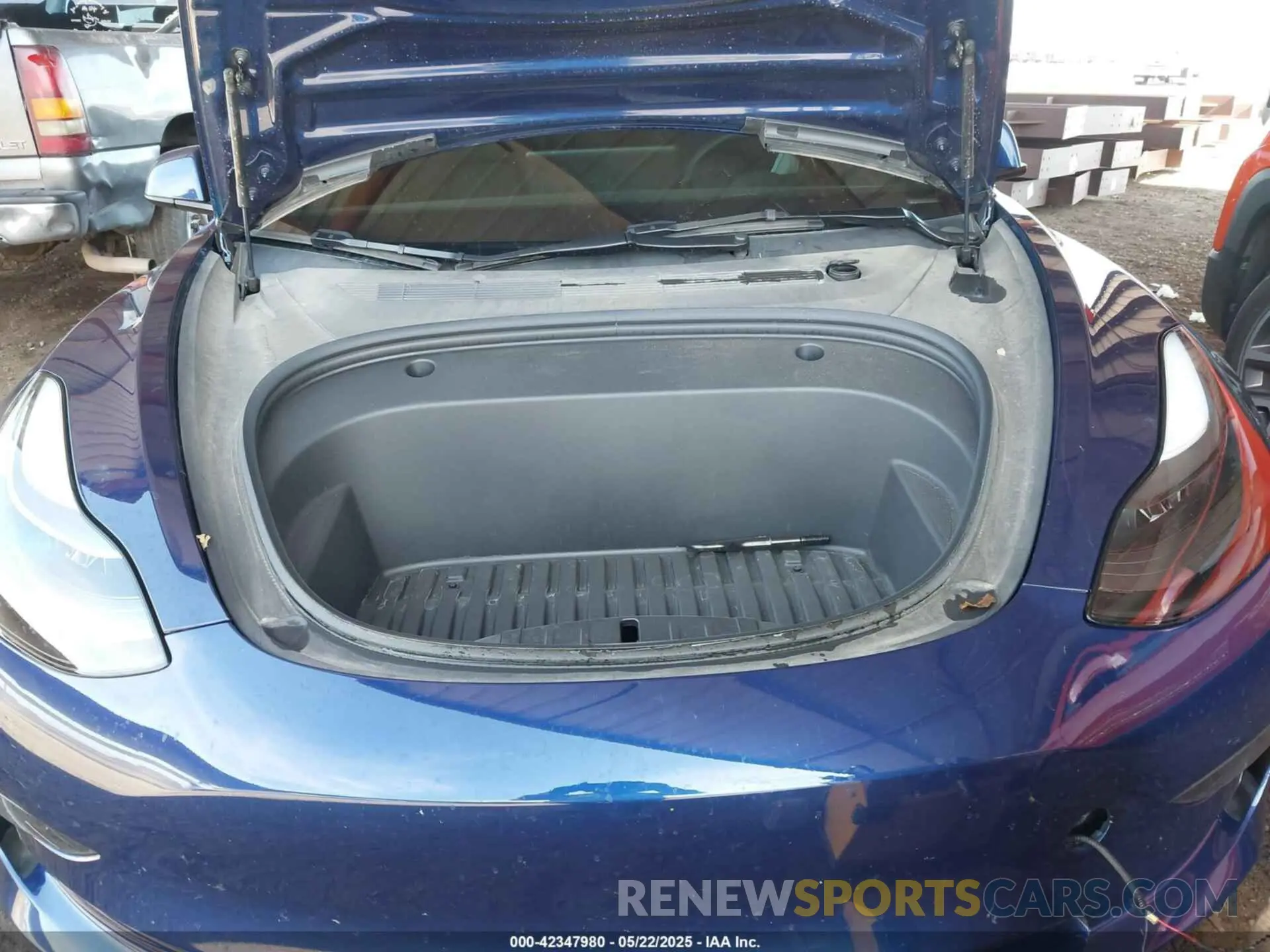 10 Фотография поврежденного автомобиля 5YJ3E1EA2PF557011 TESLA MODEL 3 2023