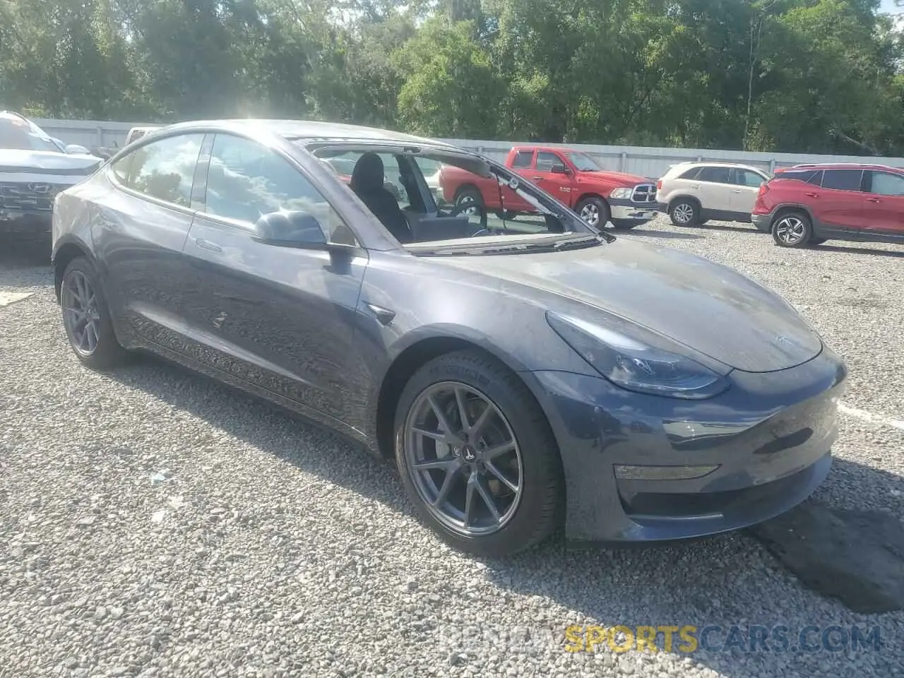 4 Photograph of a damaged car 5YJ3E1EA2PF558546 TESLA MODEL 3 2023