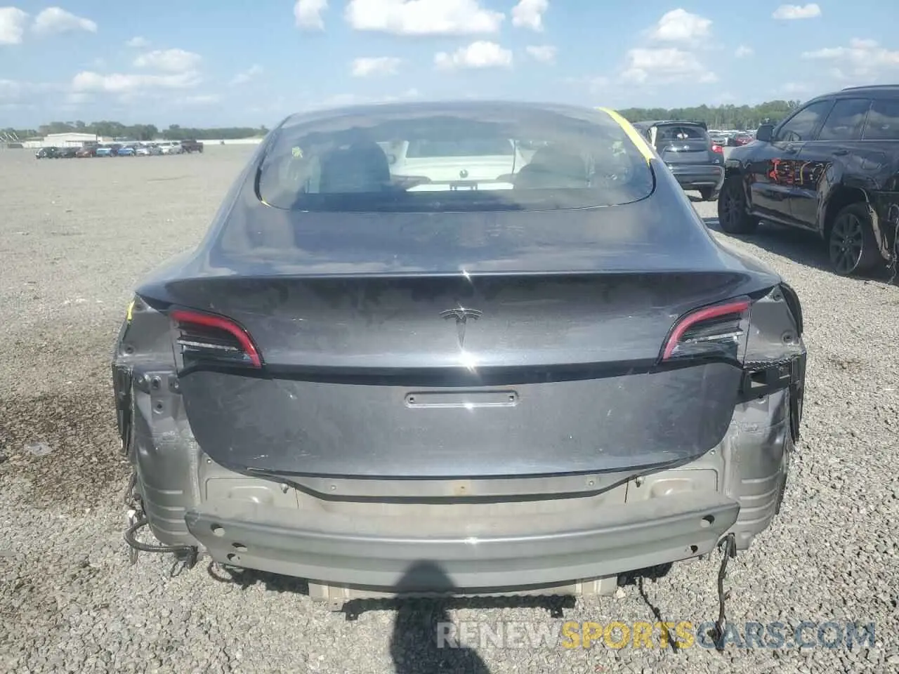 6 Photograph of a damaged car 5YJ3E1EA2PF558546 TESLA MODEL 3 2023