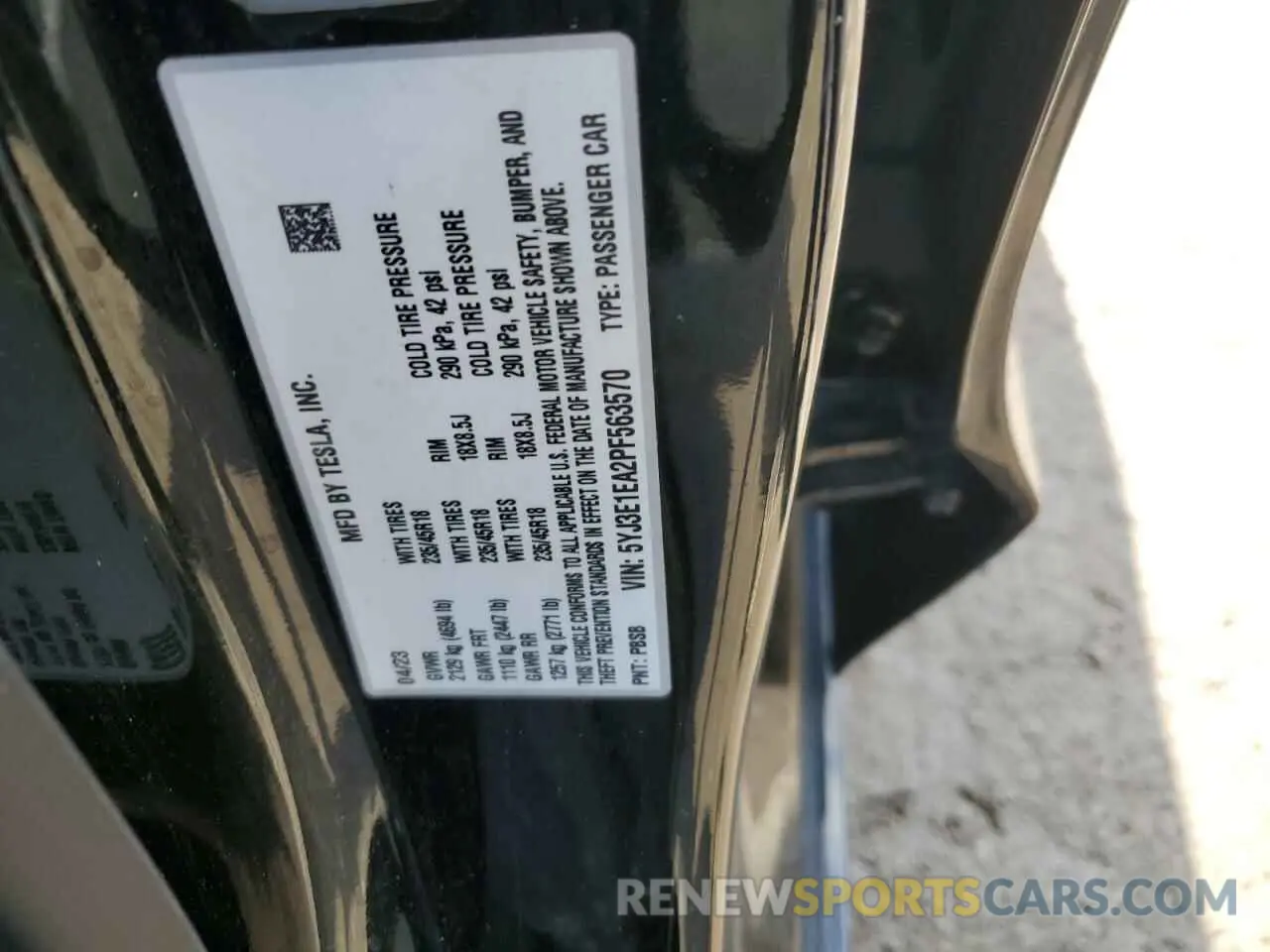 13 Фотография поврежденного автомобиля 5YJ3E1EA2PF563570 TESLA MODEL 3 2023