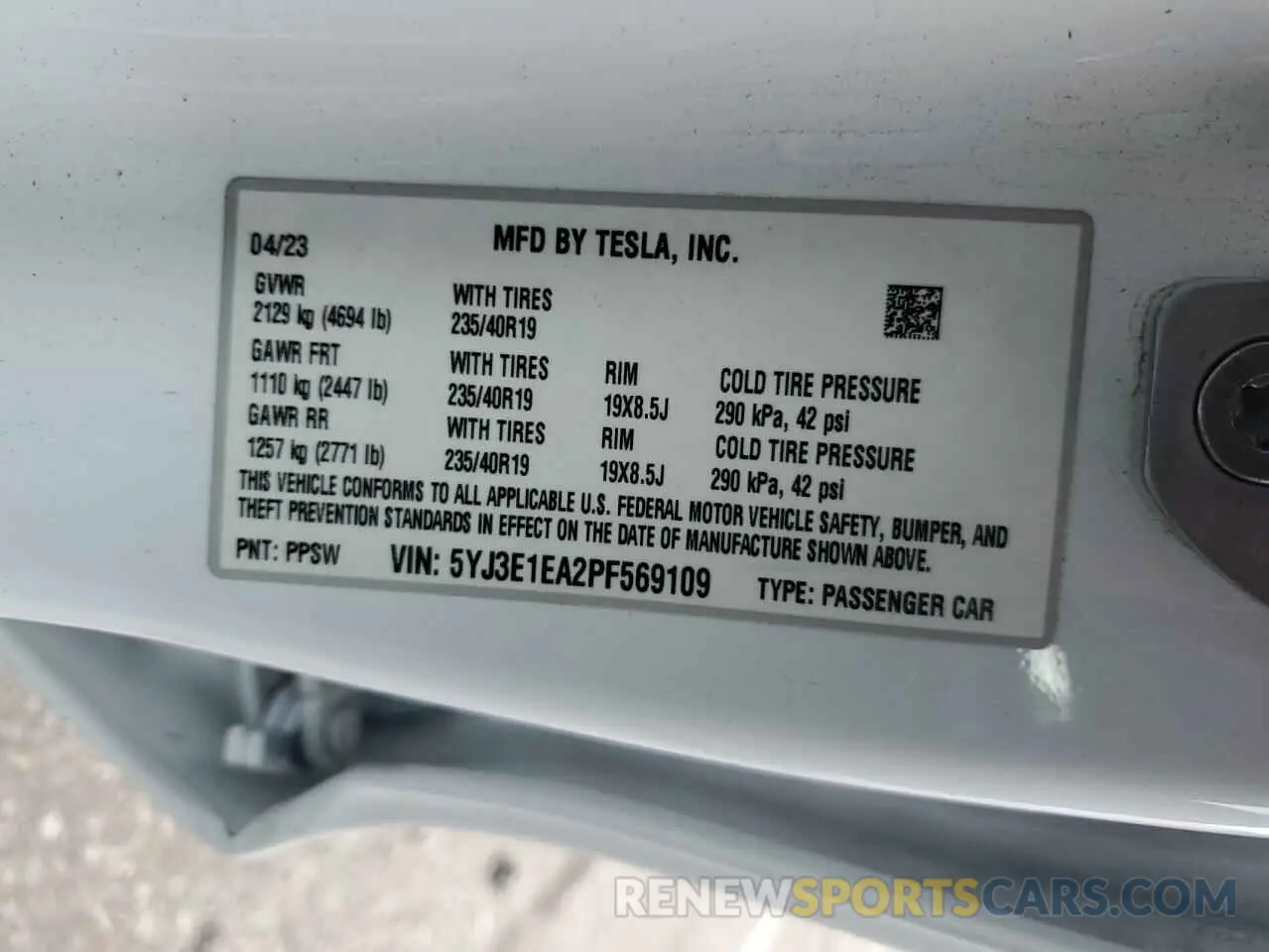 12 Photograph of a damaged car 5YJ3E1EA2PF569109 TESLA MODEL 3 2023