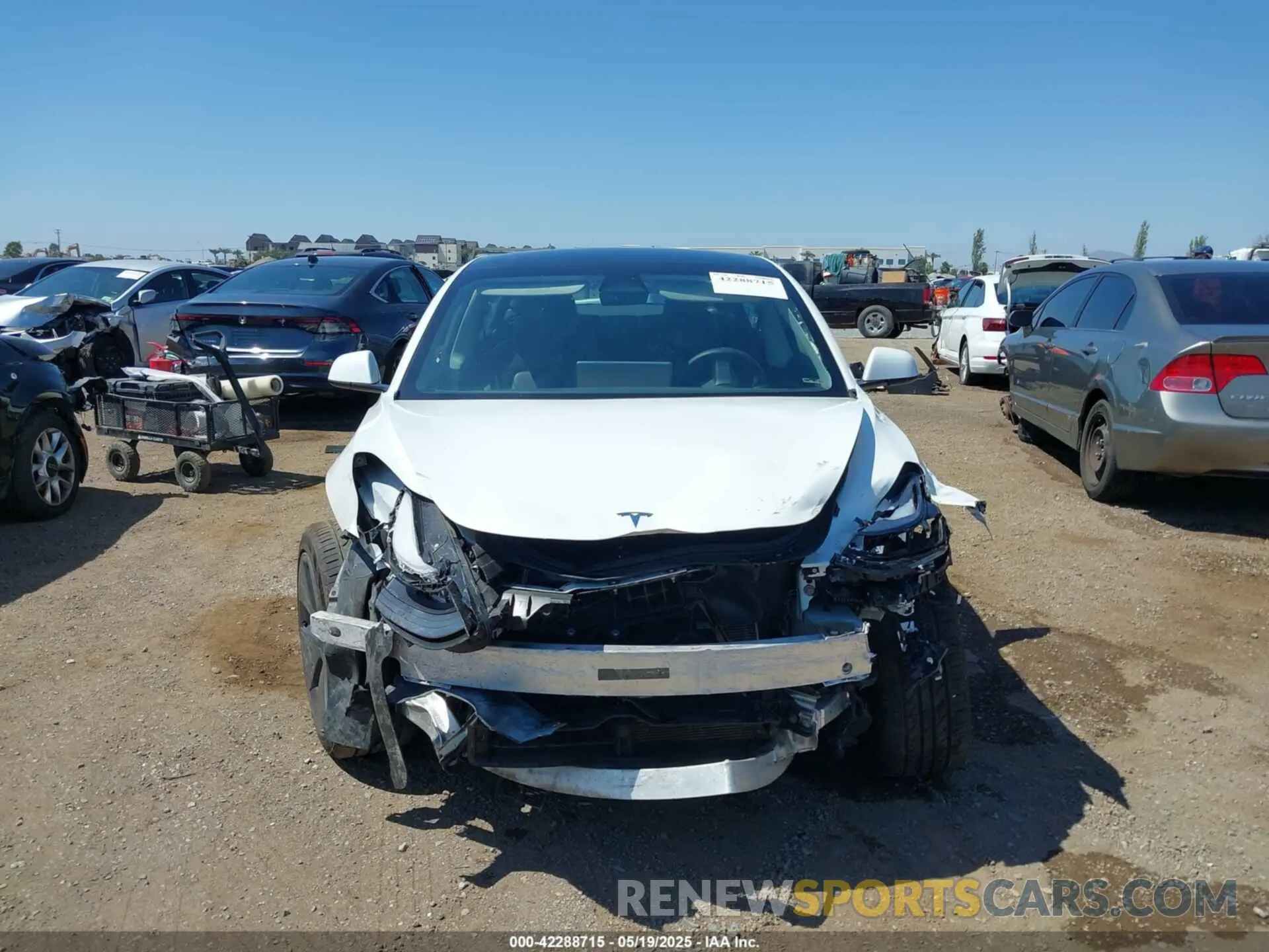 12 Фотография поврежденного автомобиля 5YJ3E1EA2PF571569 TESLA MODEL 3 2023
