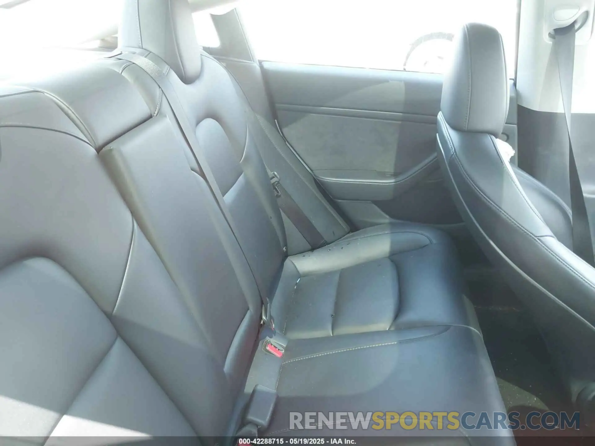 8 Фотография поврежденного автомобиля 5YJ3E1EA2PF571569 TESLA MODEL 3 2023