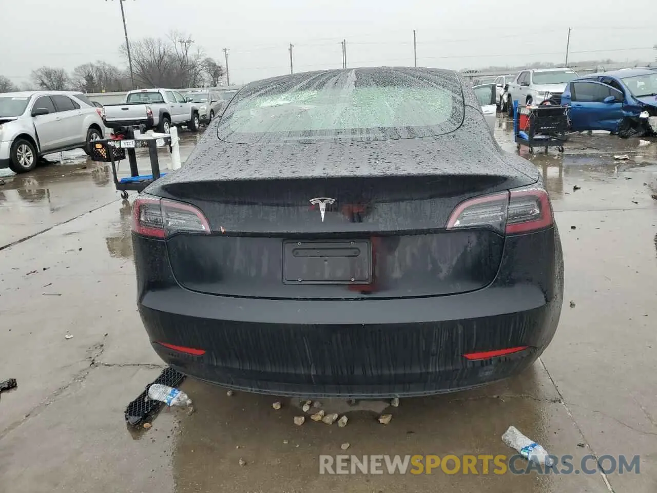 6 Photograph of a damaged car 5YJ3E1EA2PF575945 TESLA MODEL 3 2023