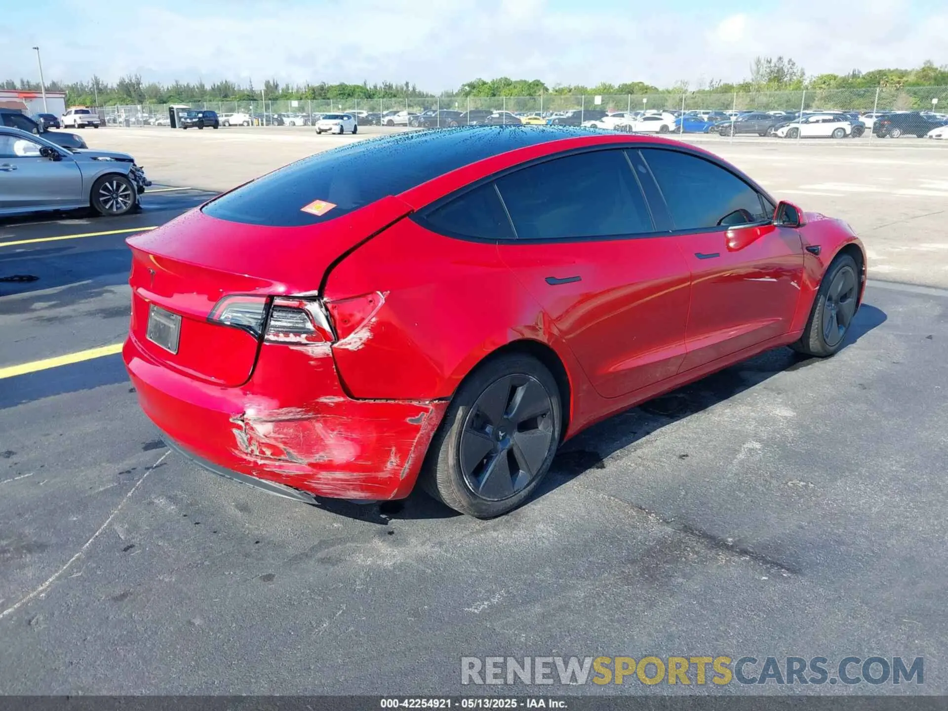 4 Photograph of a damaged car 5YJ3E1EA2PF588467 TESLA MODEL 3 2023