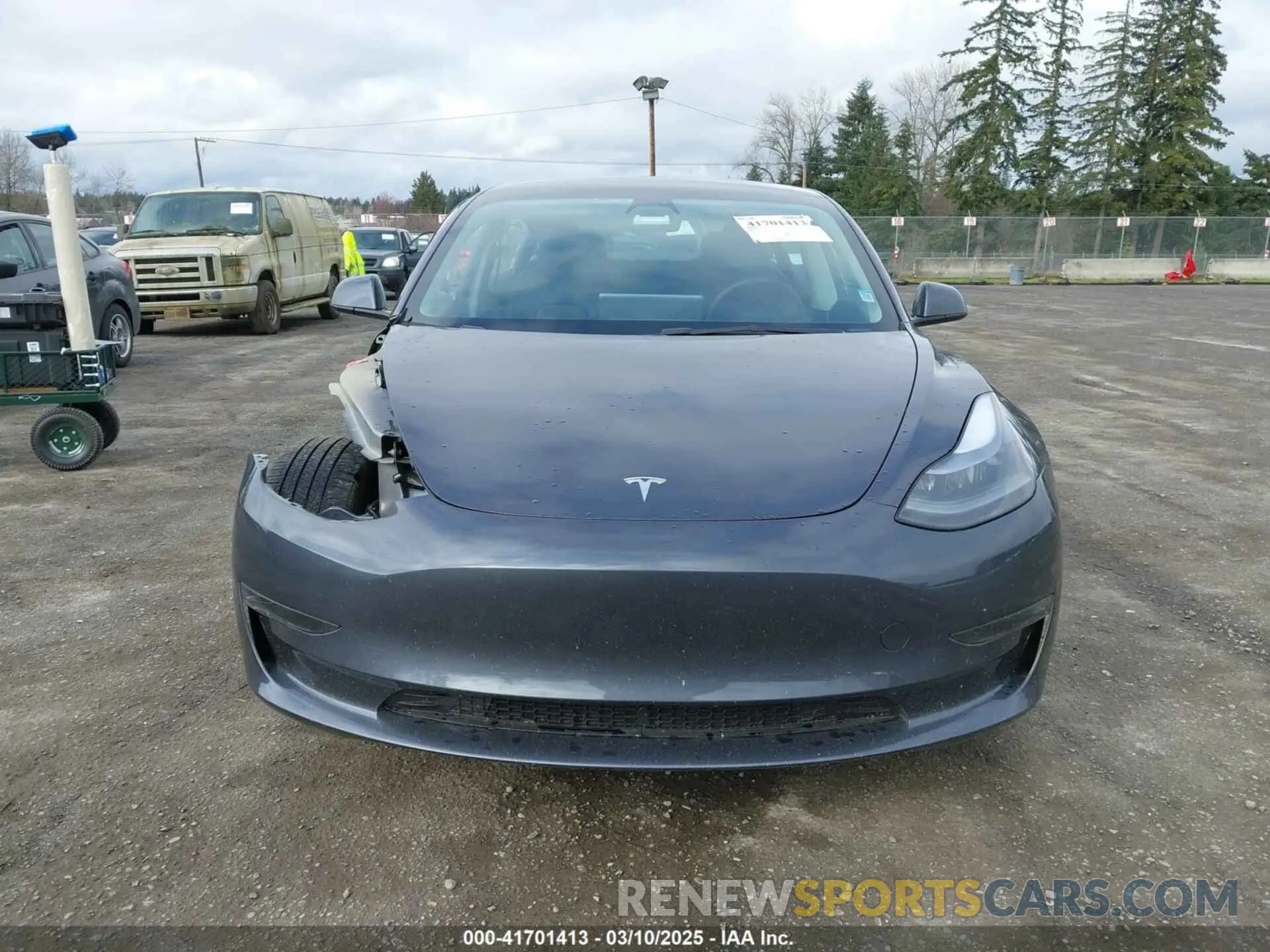 13 Фотография поврежденного автомобиля 5YJ3E1EA2PF623217 TESLA MODEL 3 2023