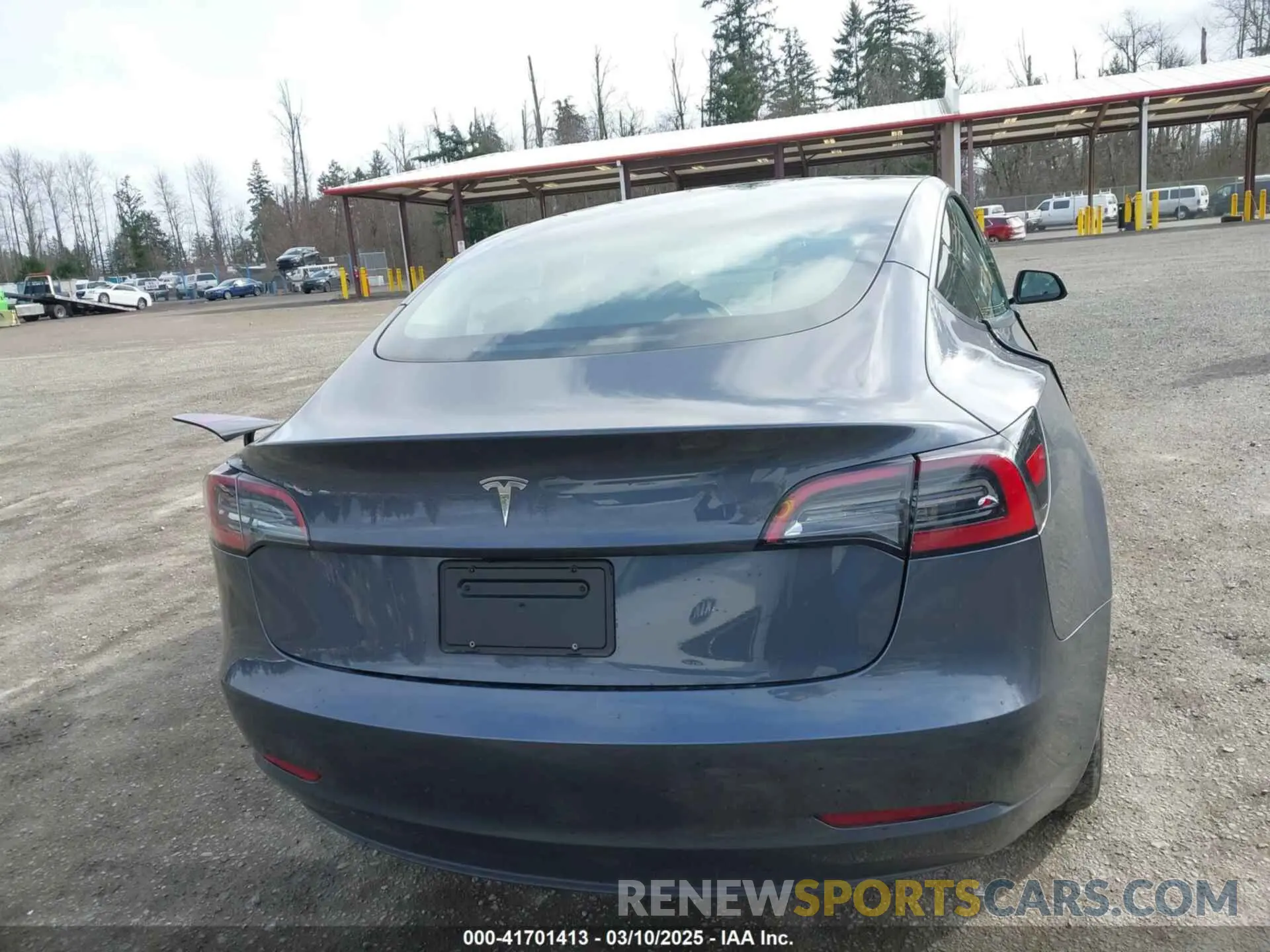 17 Фотография поврежденного автомобиля 5YJ3E1EA2PF623217 TESLA MODEL 3 2023