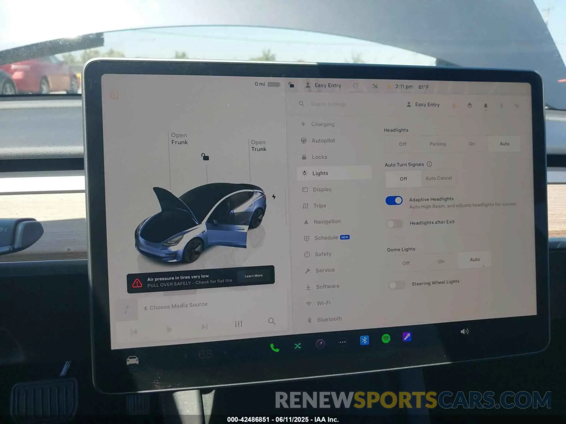 18 Photograph of a damaged car 5YJ3E1EA2PF639384 TESLA MODEL 3 2023