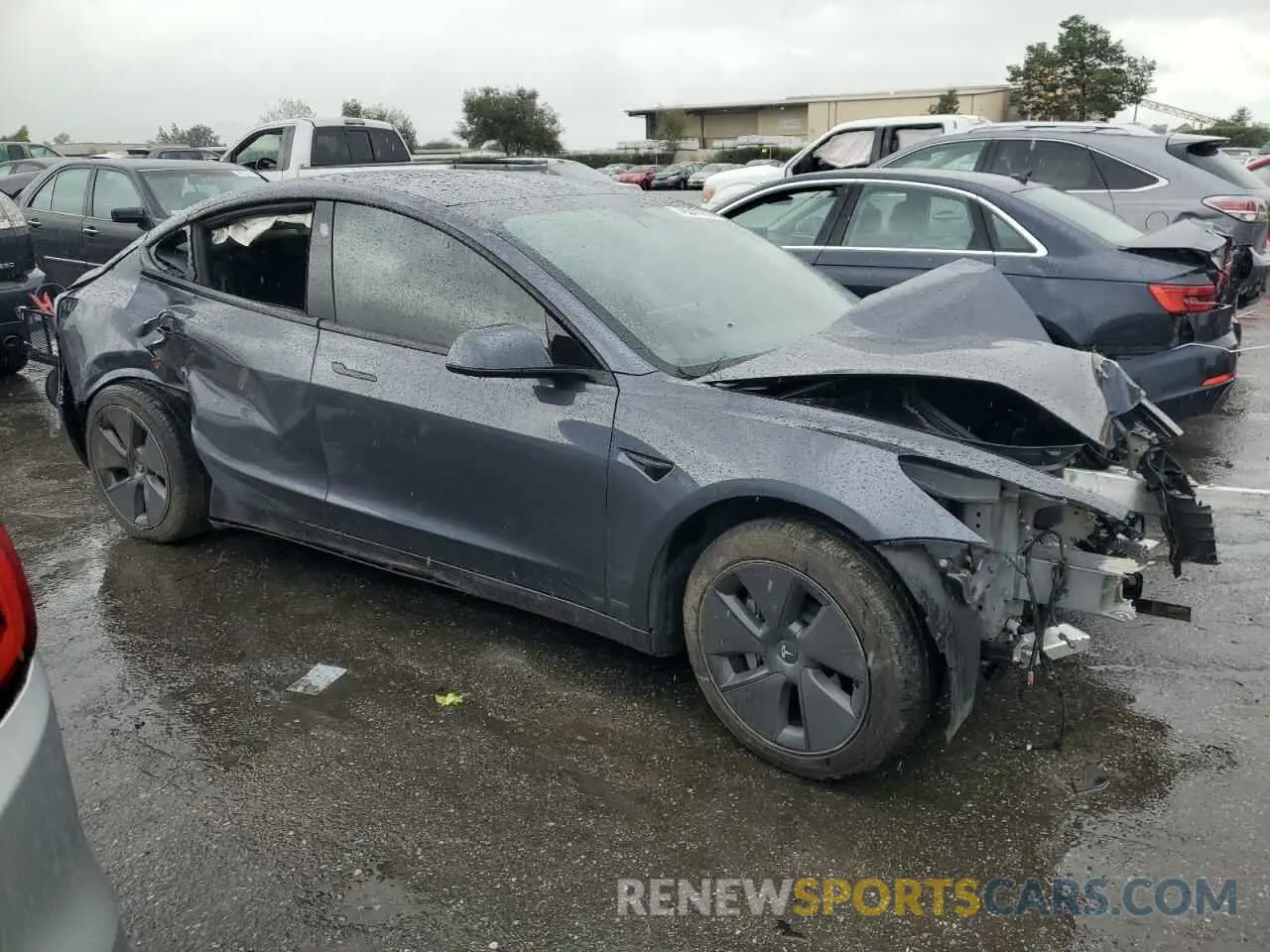 4 Фотография поврежденного автомобиля 5YJ3E1EA2PF639868 TESLA MODEL 3 2023