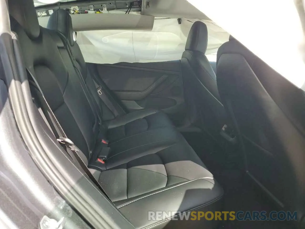 10 Фотография поврежденного автомобиля 5YJ3E1EA2PF644584 TESLA MODEL 3 2023
