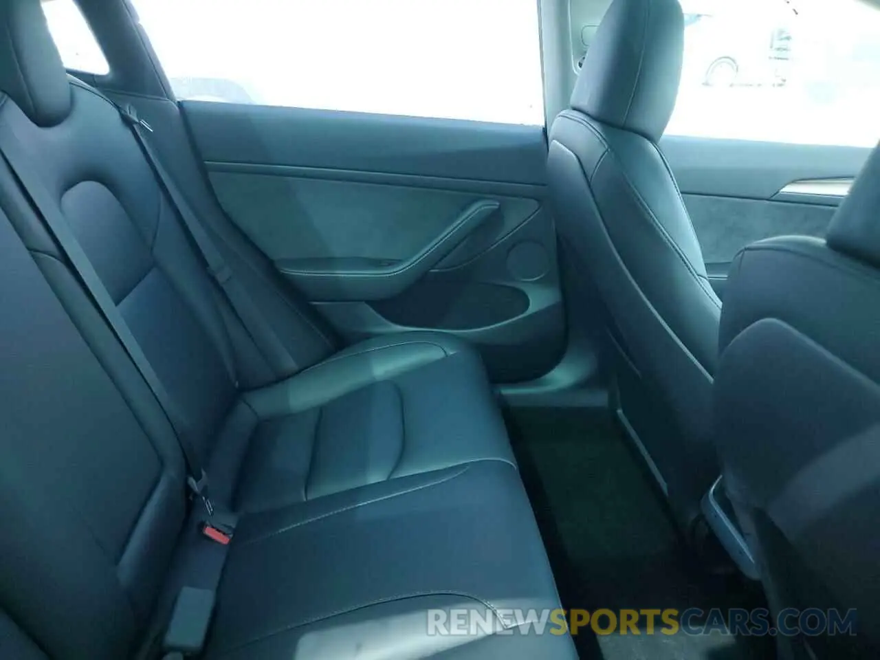 10 Фотография поврежденного автомобиля 5YJ3E1EA2PF646156 TESLA MODEL 3 2023