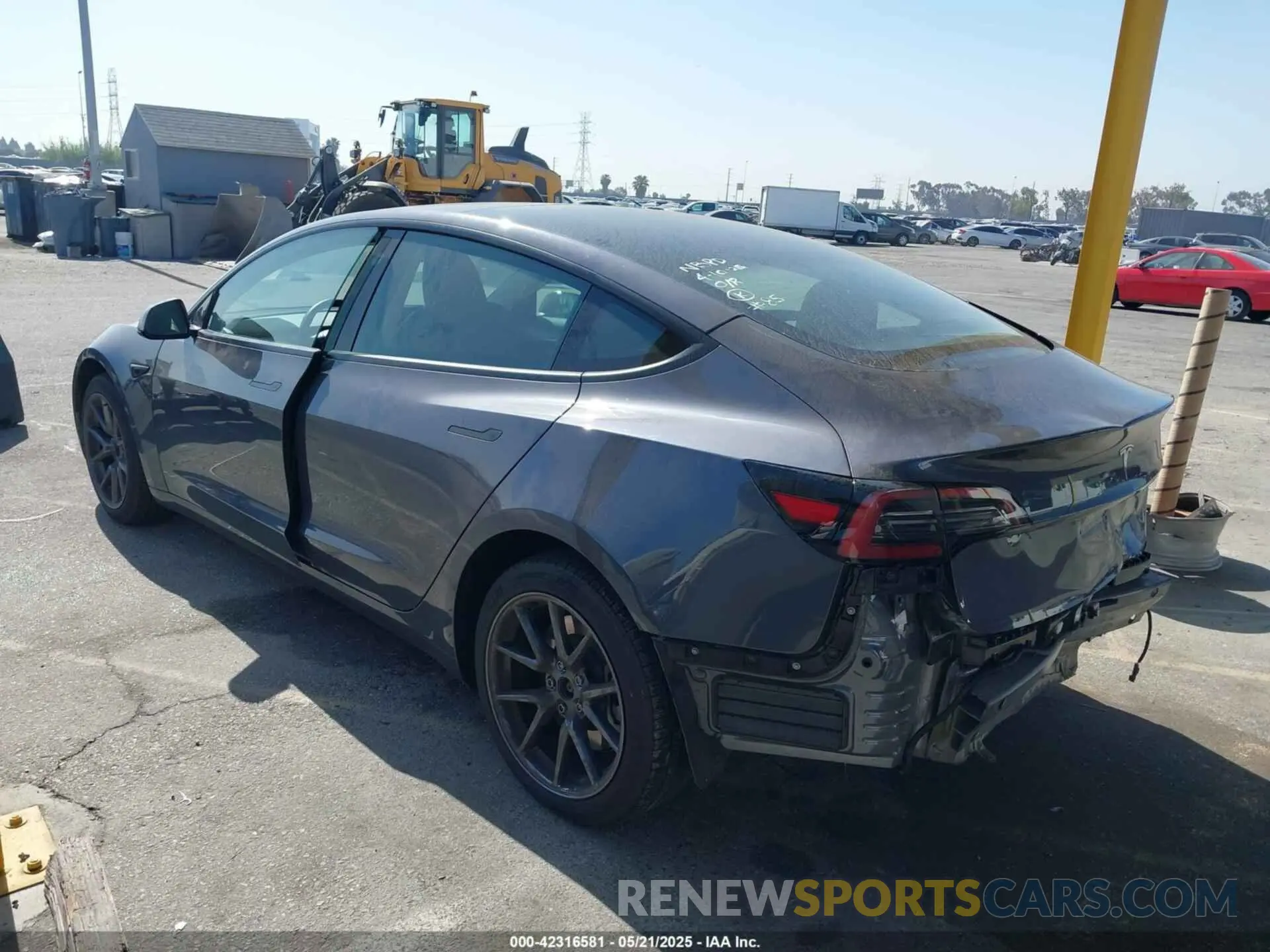 3 Фотография поврежденного автомобиля 5YJ3E1EA2PF668853 TESLA MODEL 3 2023