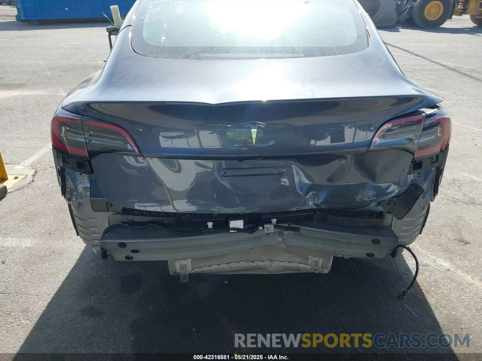 6 Фотография поврежденного автомобиля 5YJ3E1EA2PF668853 TESLA MODEL 3 2023