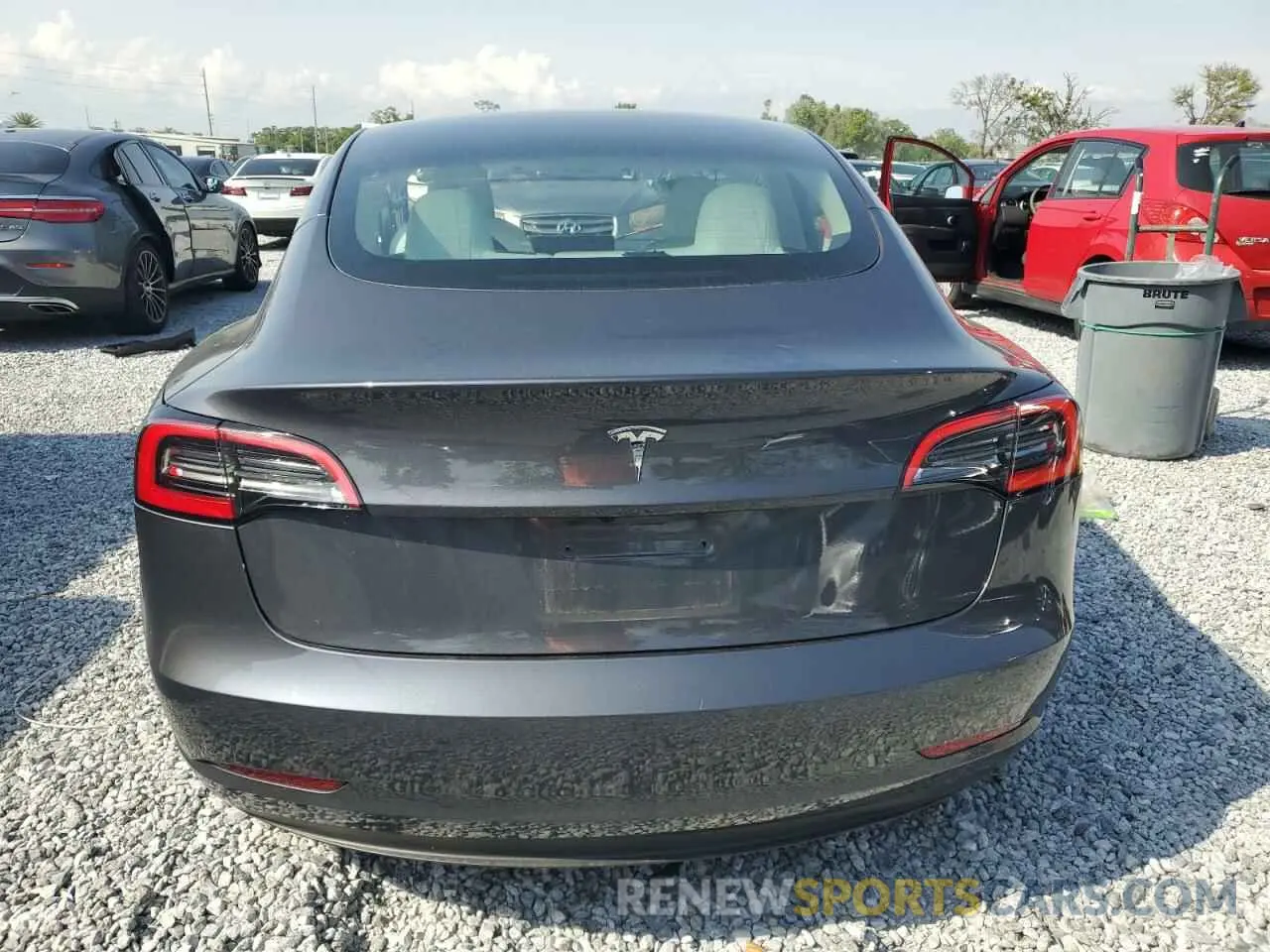6 Фотография поврежденного автомобиля 5YJ3E1EA2PF671364 TESLA MODEL 3 2023