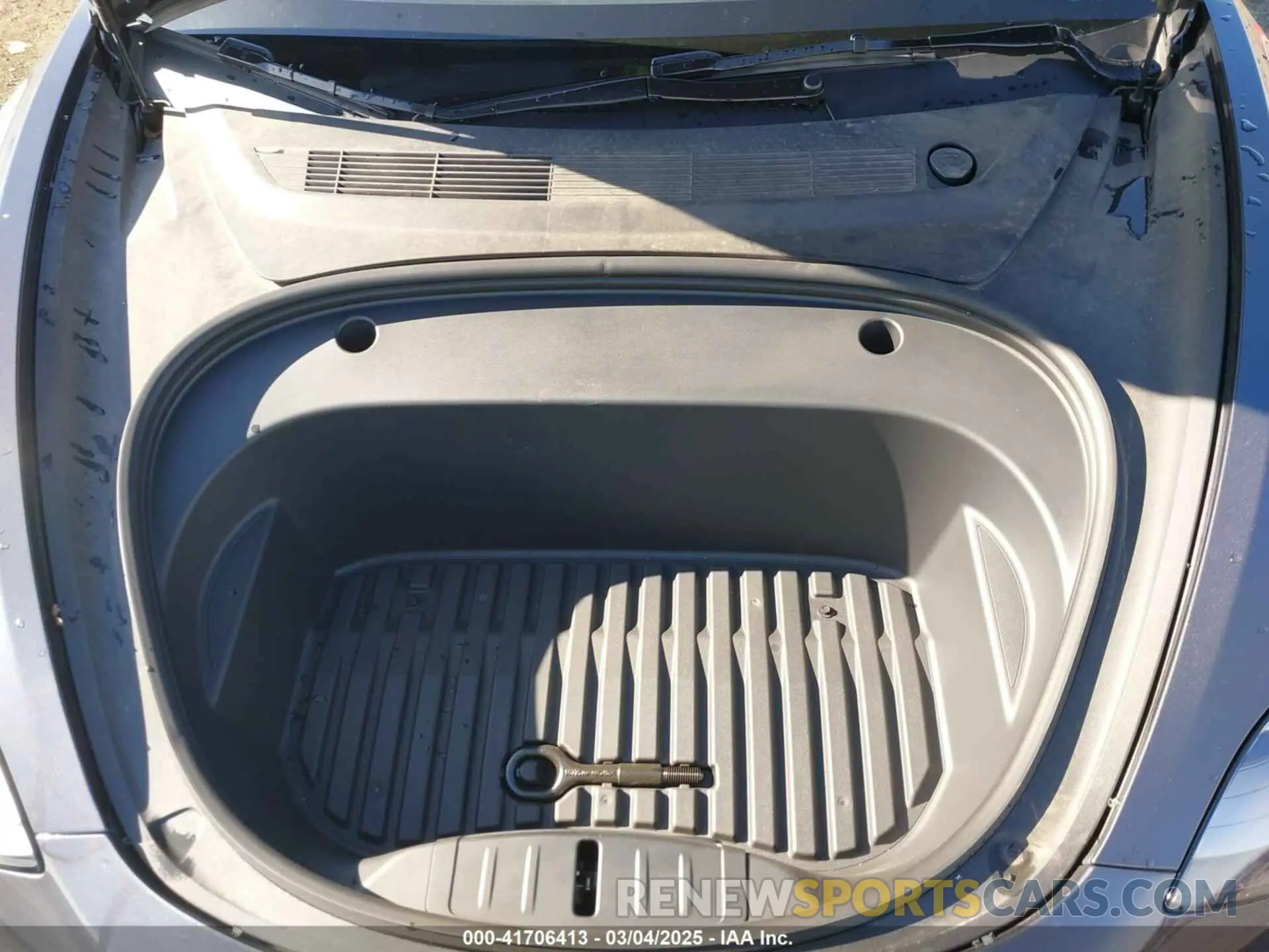 10 Photograph of a damaged car 5YJ3E1EA2PF671803 TESLA MODEL 3 2023