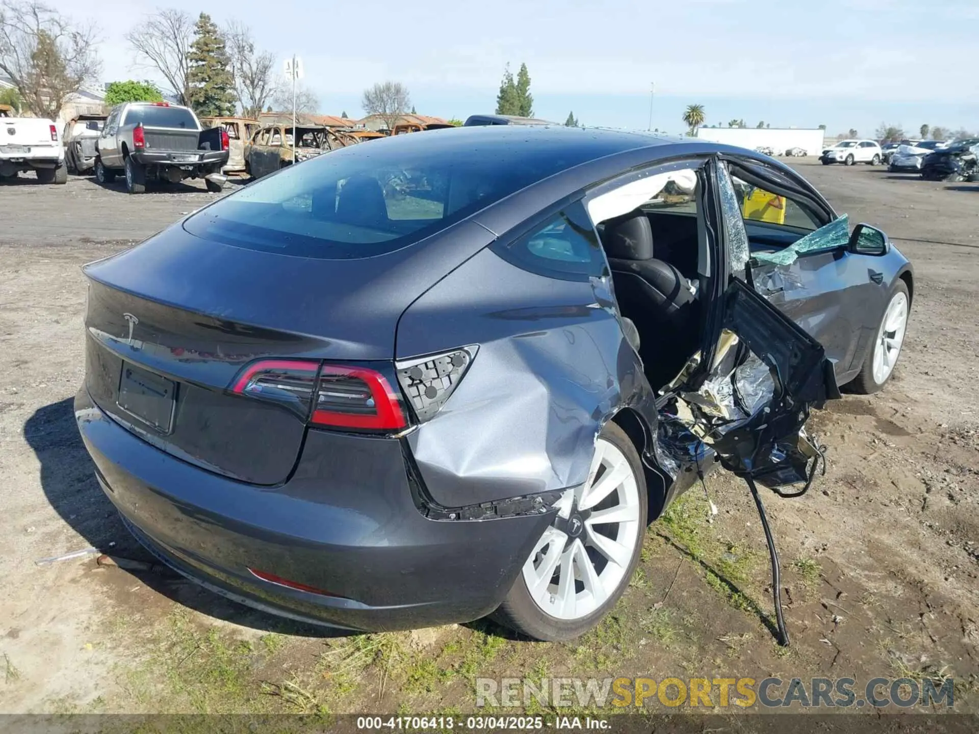 4 Photograph of a damaged car 5YJ3E1EA2PF671803 TESLA MODEL 3 2023