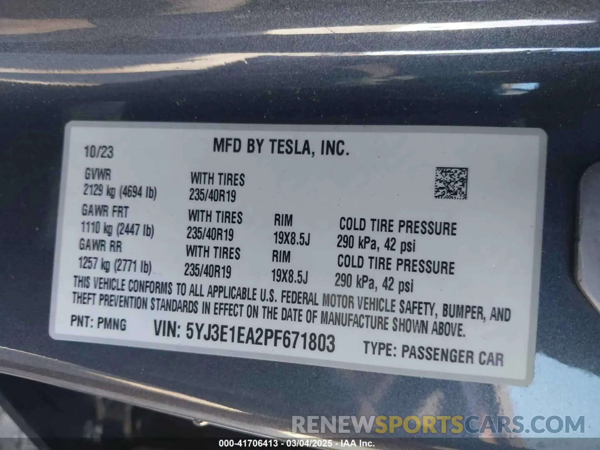 9 Photograph of a damaged car 5YJ3E1EA2PF671803 TESLA MODEL 3 2023