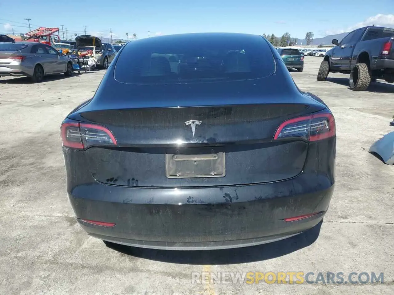 6 Фотография поврежденного автомобиля 5YJ3E1EA2PF680484 TESLA MODEL 3 2023