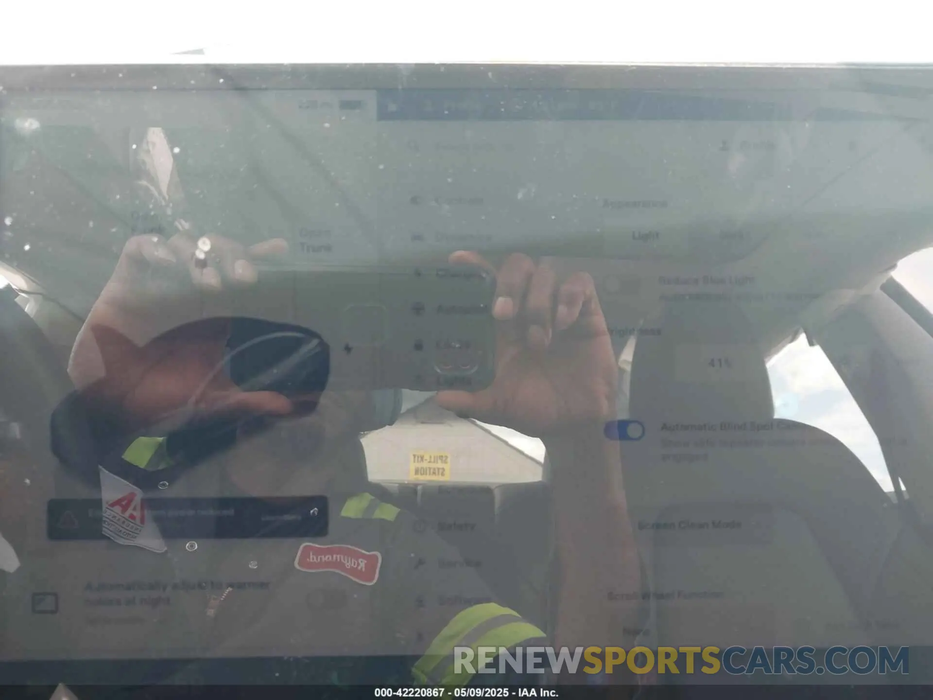 16 Photograph of a damaged car 5YJ3E1EA2PF694756 TESLA MODEL 3 2023