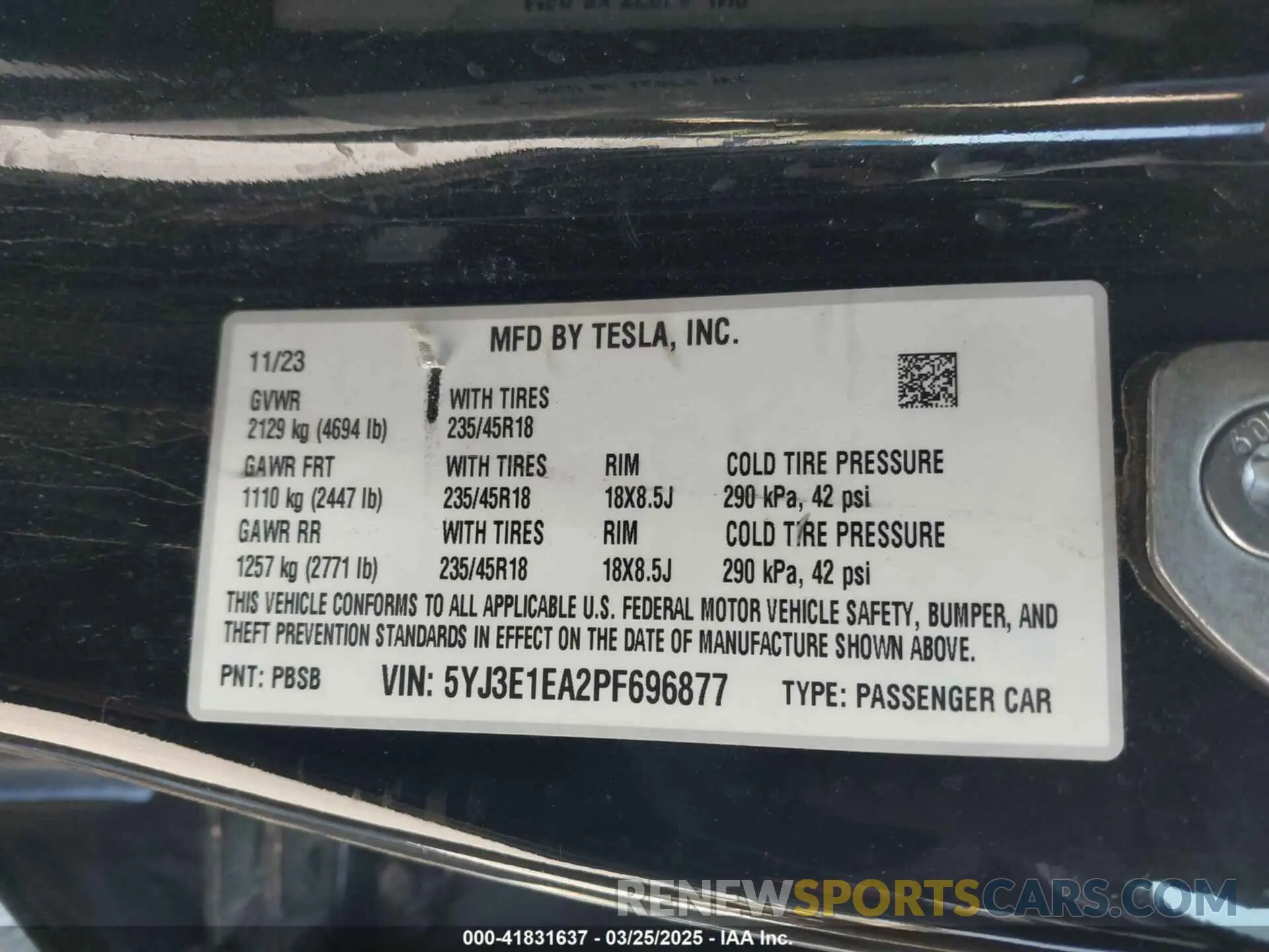 9 Photograph of a damaged car 5YJ3E1EA2PF696877 TESLA MODEL 3 2023