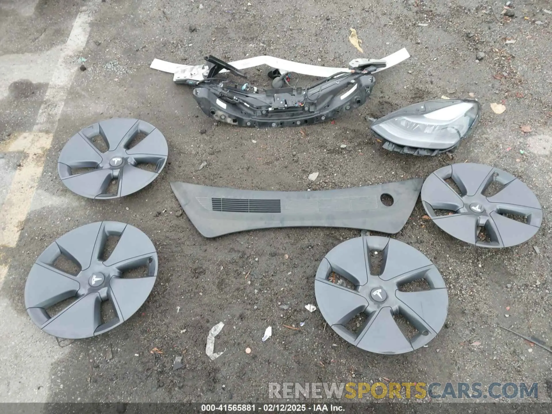 9 Photograph of a damaged car 5YJ3E1EA3PF401446 TESLA MODEL 3 2023