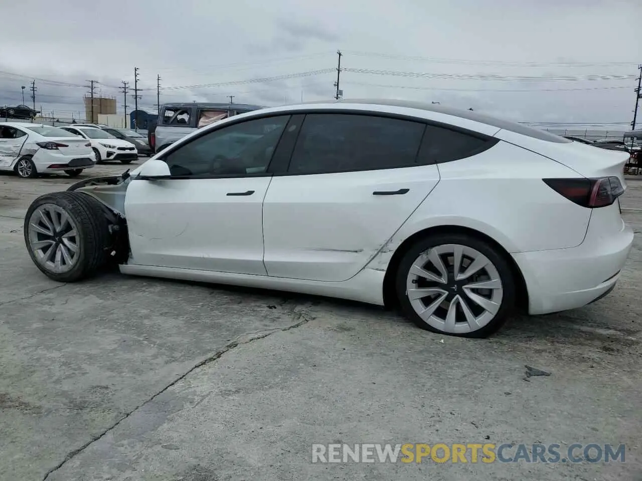 2 Photograph of a damaged car 5YJ3E1EA3PF427285 TESLA MODEL 3 2023