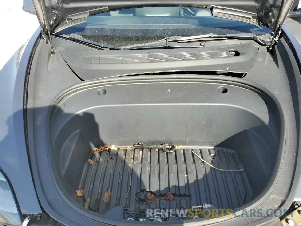 11 Фотография поврежденного автомобиля 5YJ3E1EA3PF428226 TESLA MODEL 3 2023
