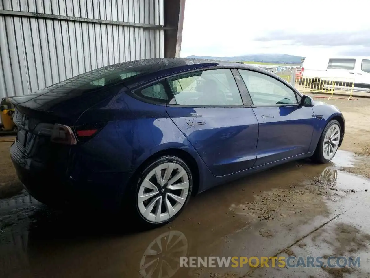 3 Фотография поврежденного автомобиля 5YJ3E1EA3PF450467 TESLA MODEL 3 2023