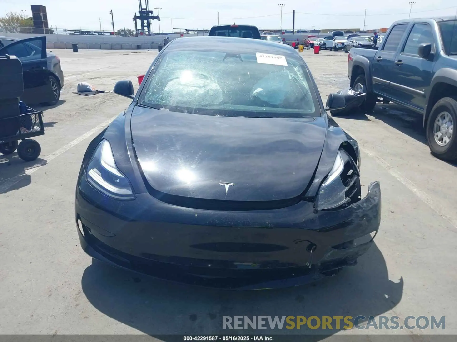 11 Photograph of a damaged car 5YJ3E1EA3PF462120 TESLA MODEL 3 2023