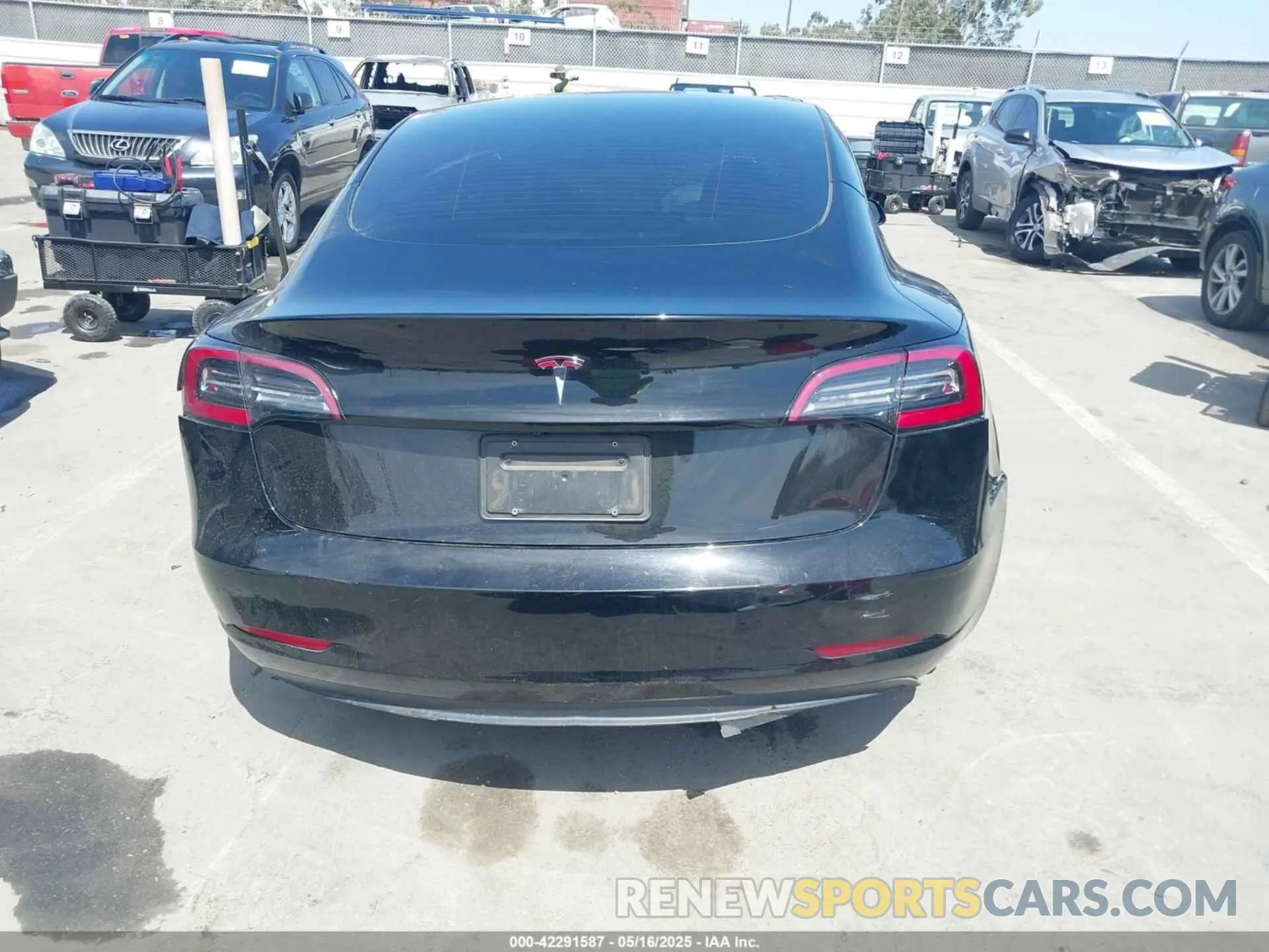 15 Photograph of a damaged car 5YJ3E1EA3PF462120 TESLA MODEL 3 2023