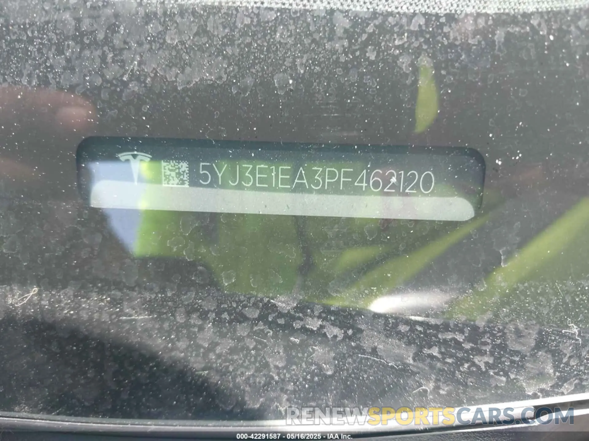 9 Photograph of a damaged car 5YJ3E1EA3PF462120 TESLA MODEL 3 2023