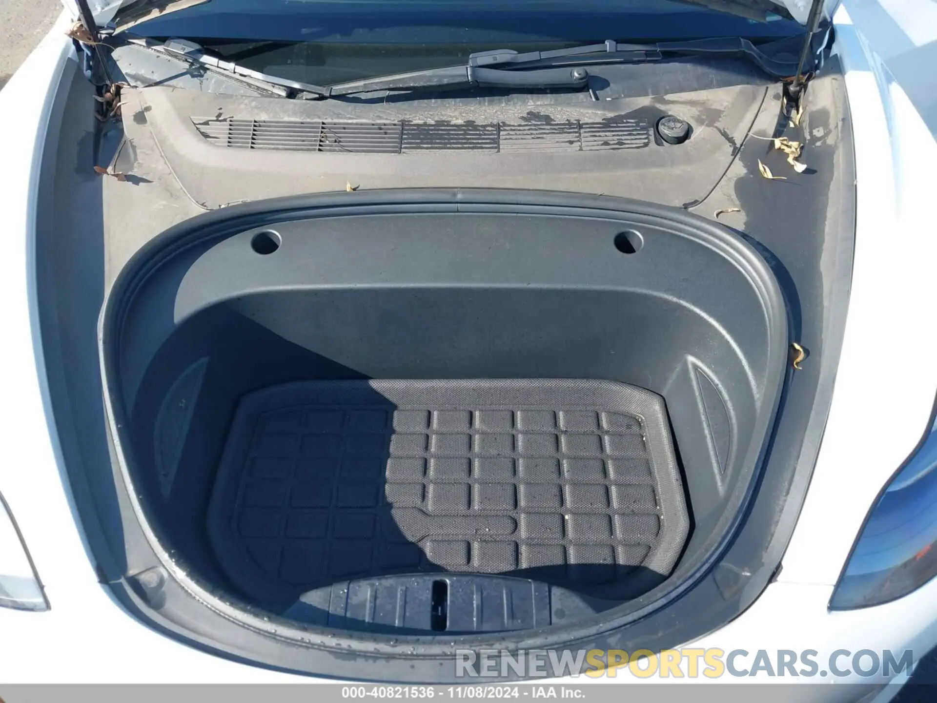 10 Photograph of a damaged car 5YJ3E1EA3PF473067 TESLA MODEL 3 2023