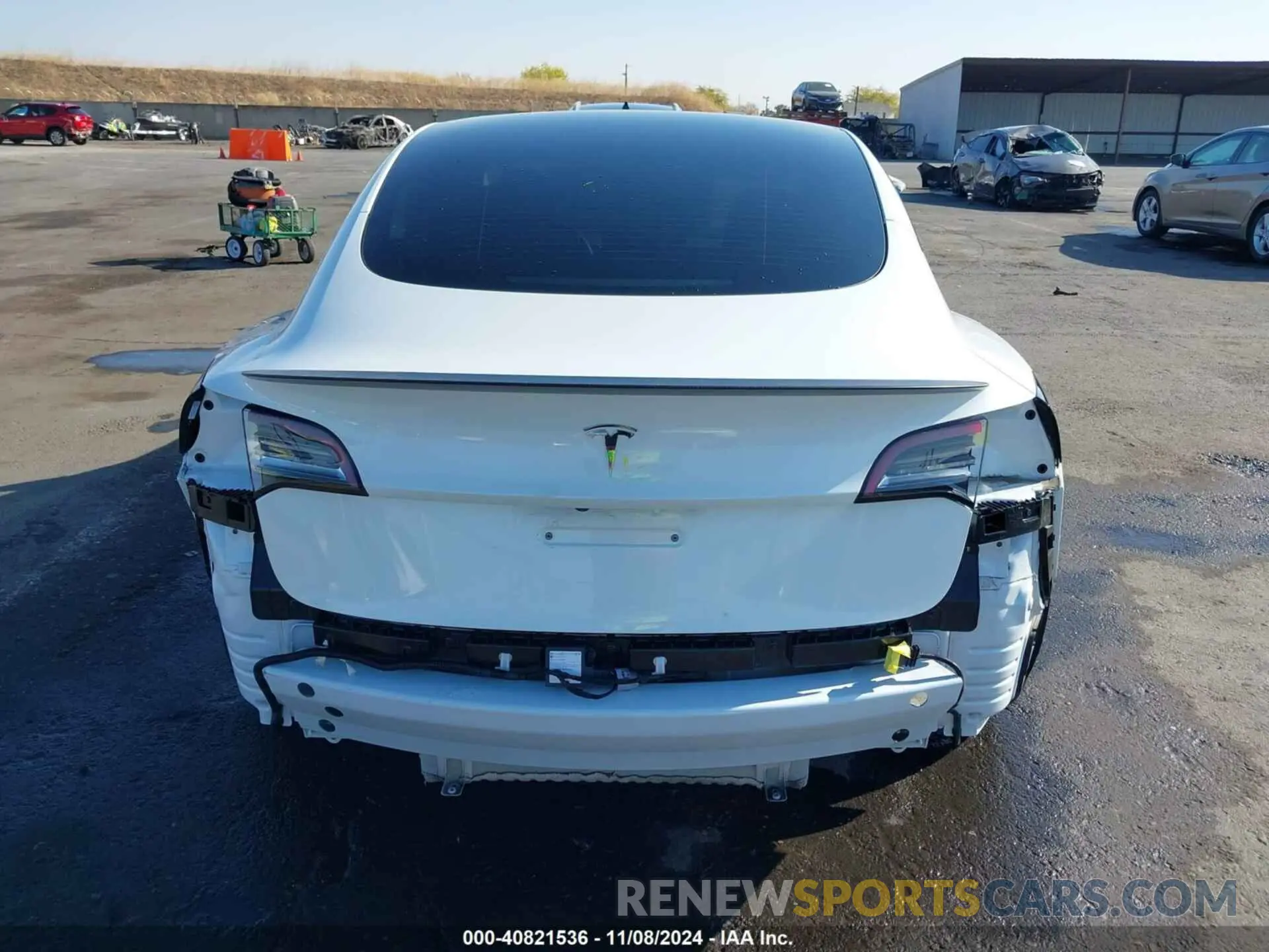 17 Photograph of a damaged car 5YJ3E1EA3PF473067 TESLA MODEL 3 2023