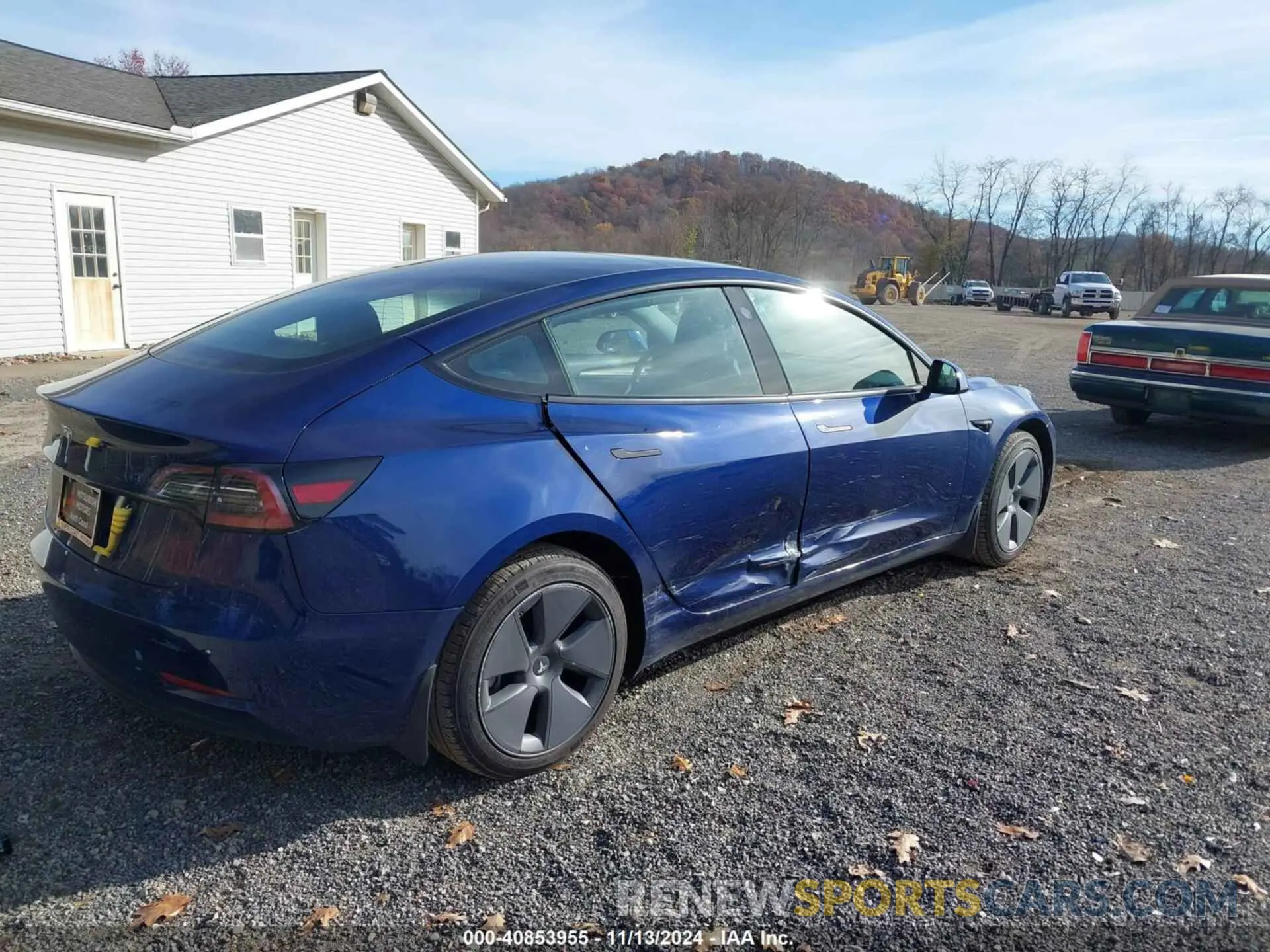 4 Photograph of a damaged car 5YJ3E1EA3PF483310 TESLA MODEL 3 2023