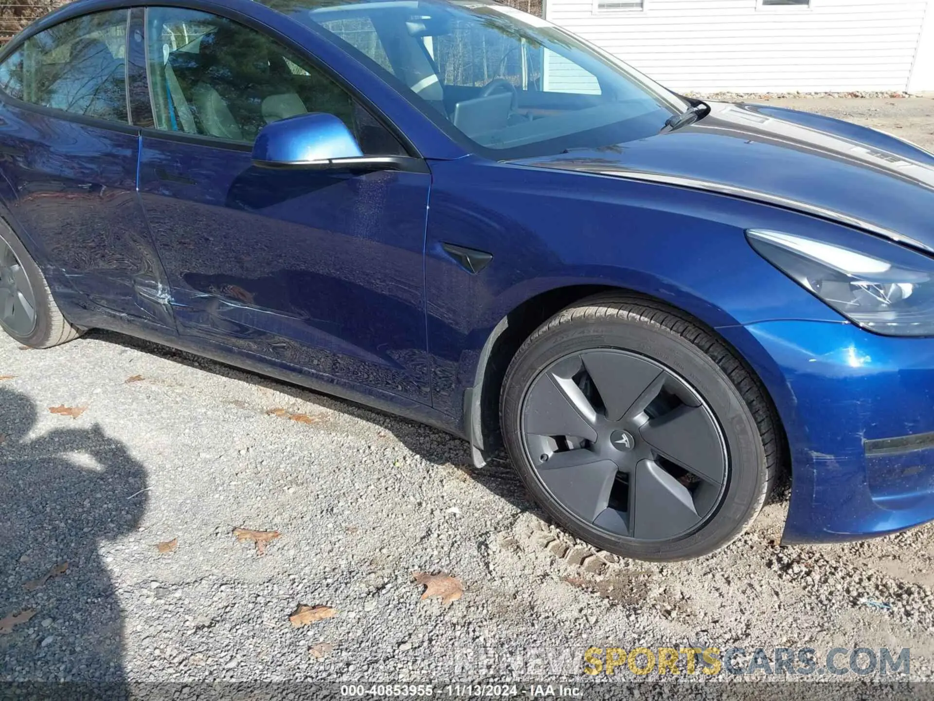 6 Photograph of a damaged car 5YJ3E1EA3PF483310 TESLA MODEL 3 2023