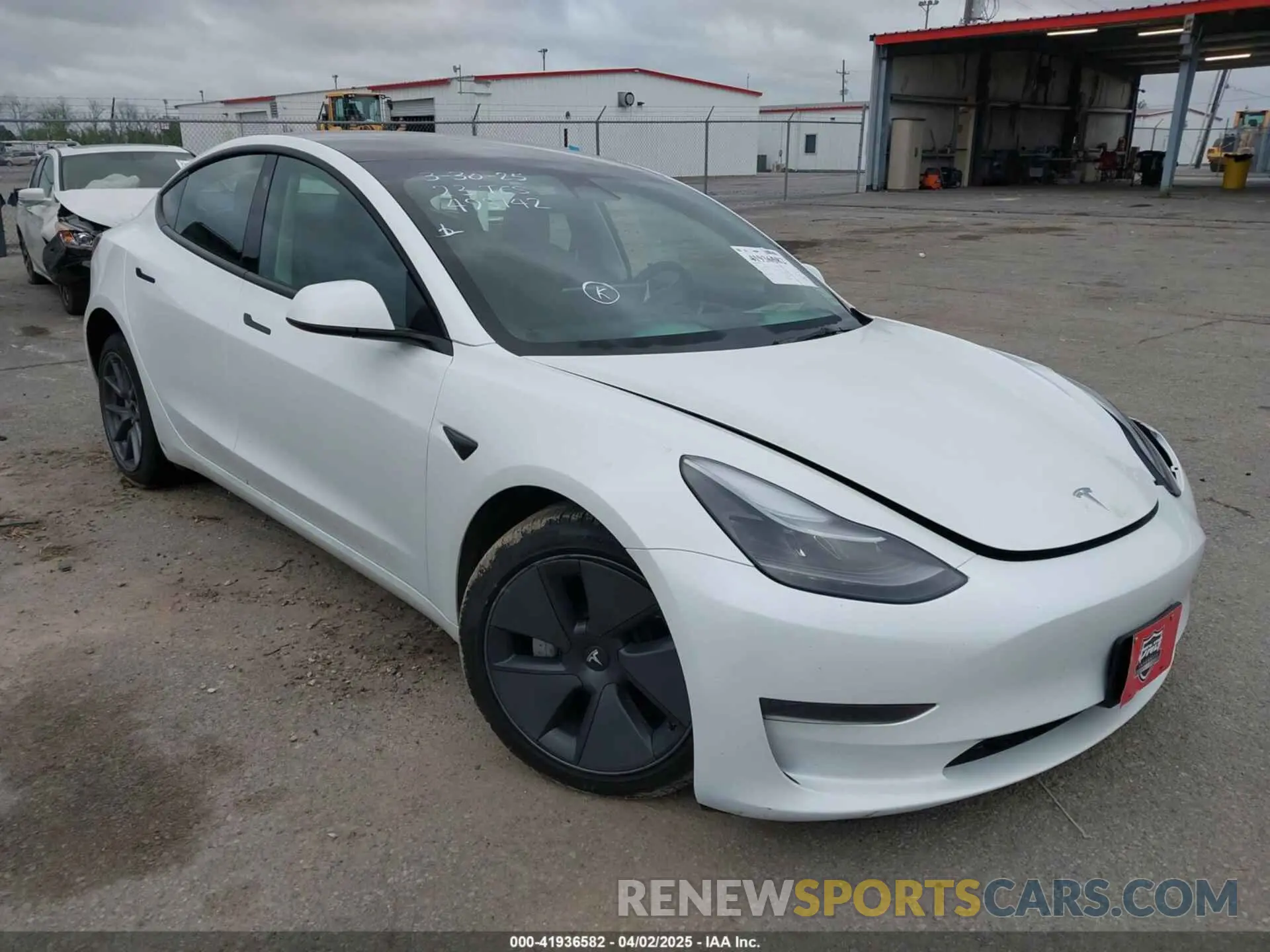 1 Фотография поврежденного автомобиля 5YJ3E1EA3PF493142 TESLA MODEL 3 2023