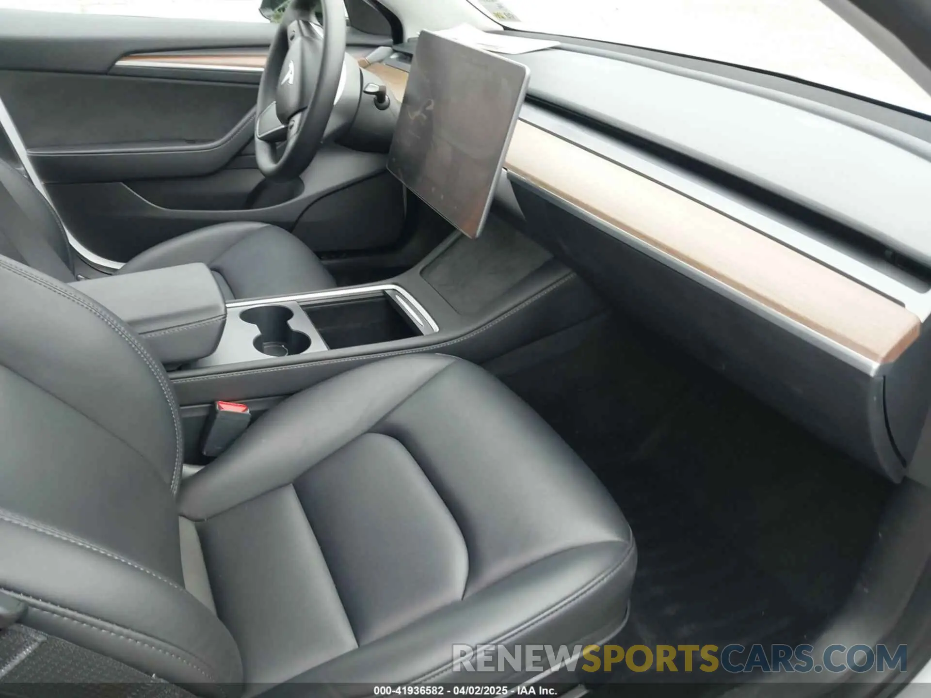 5 Фотография поврежденного автомобиля 5YJ3E1EA3PF493142 TESLA MODEL 3 2023
