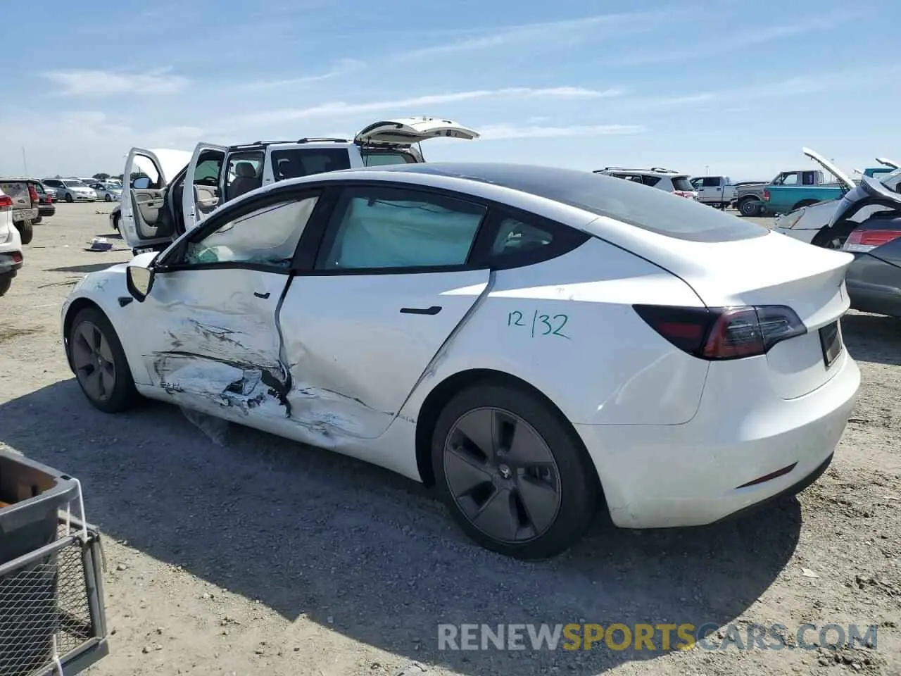 2 Photograph of a damaged car 5YJ3E1EA3PF514636 TESLA MODEL 3 2023