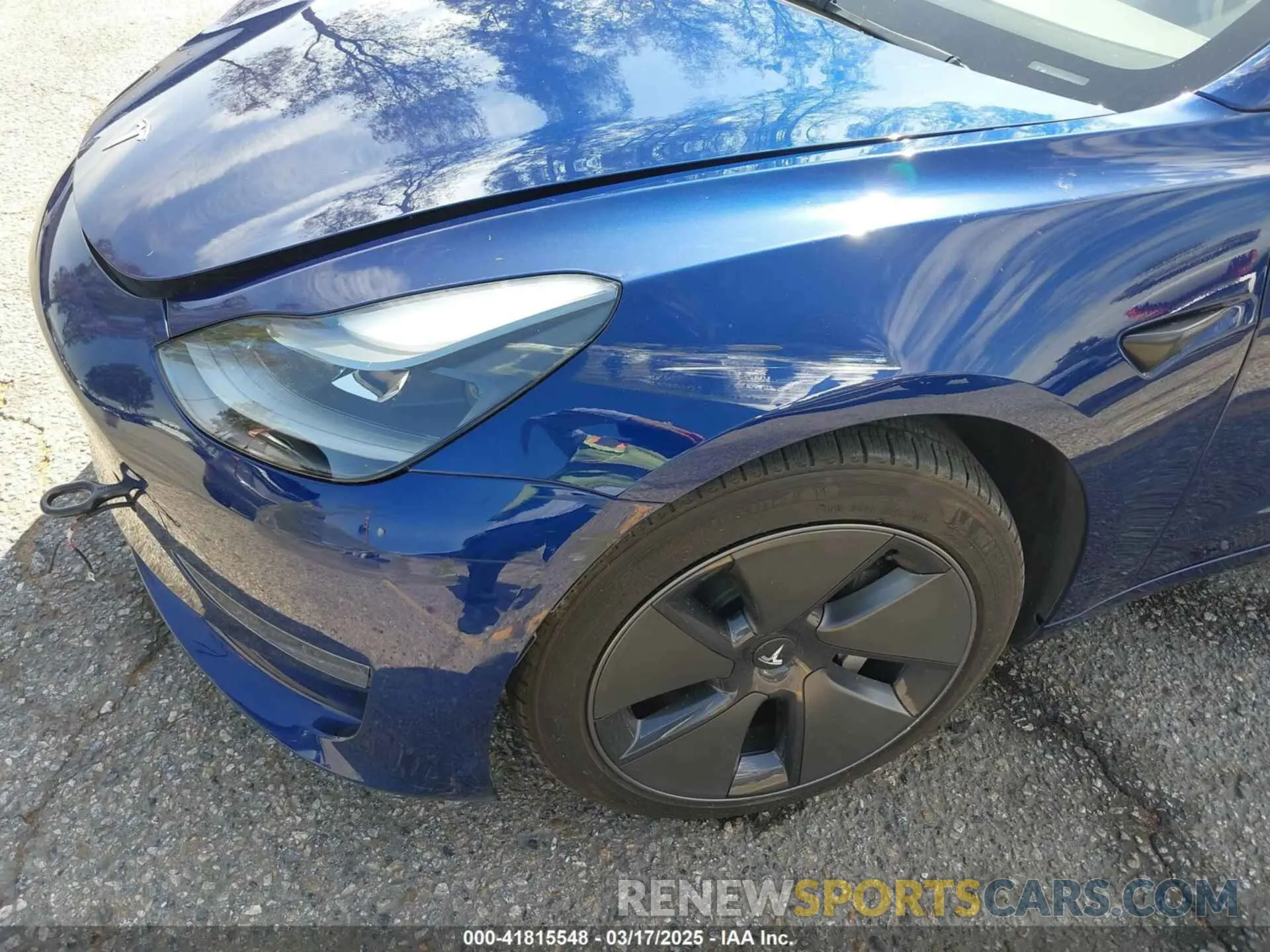 19 Photograph of a damaged car 5YJ3E1EA3PF541271 TESLA MODEL 3 2023