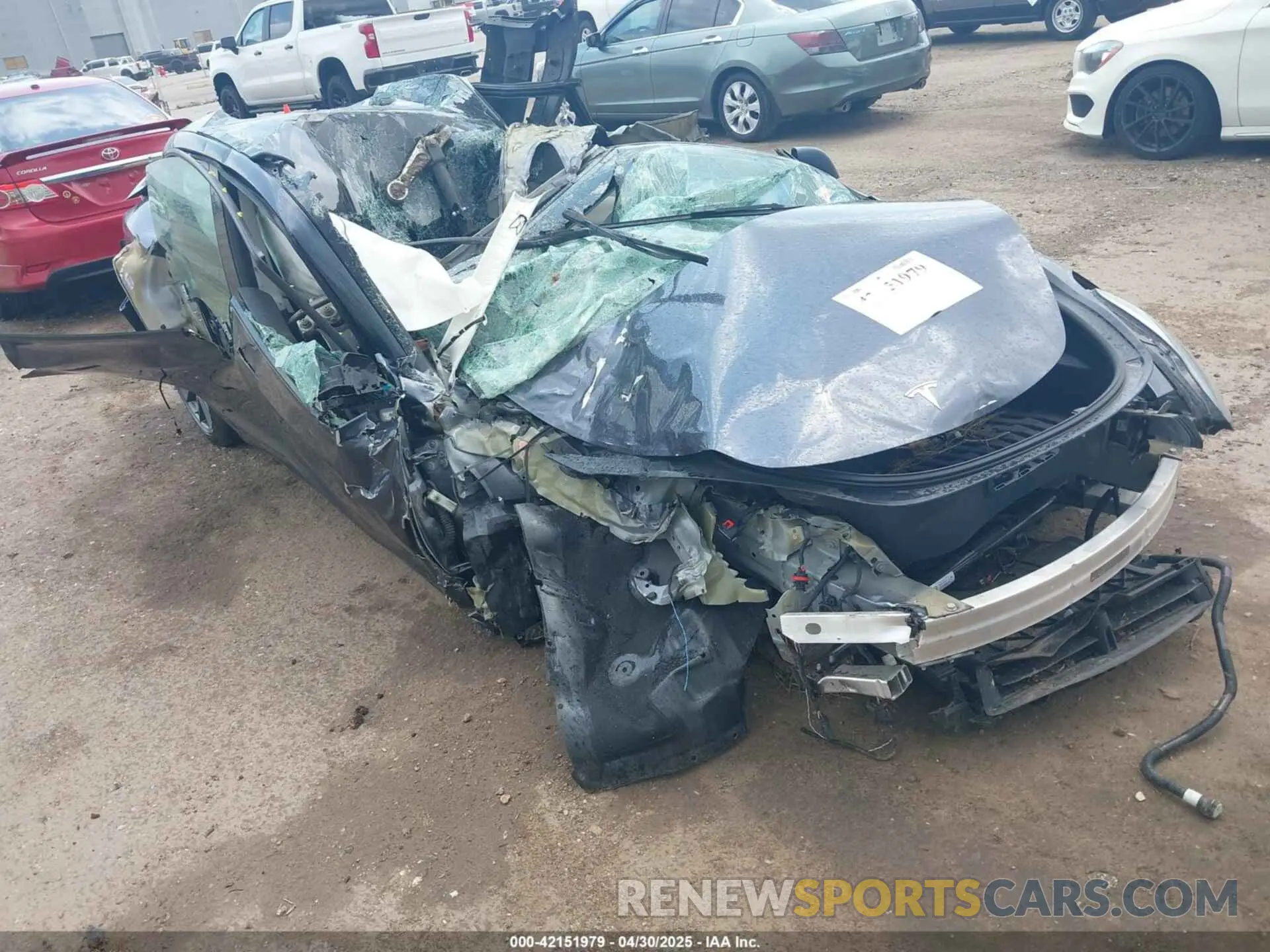 1 Photograph of a damaged car 5YJ3E1EA3PF541836 TESLA MODEL 3 2023