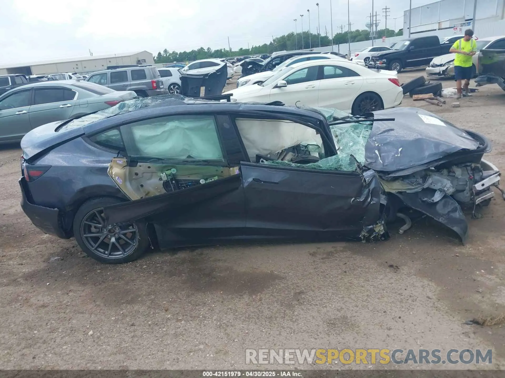 12 Photograph of a damaged car 5YJ3E1EA3PF541836 TESLA MODEL 3 2023